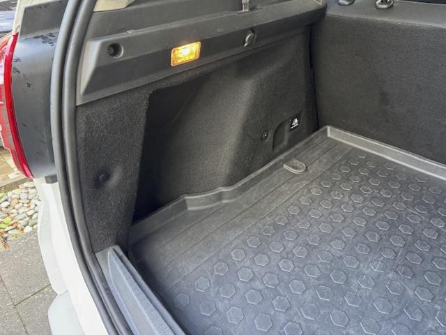 orig. DUSTER kofferbakmat, DACIA 4x2, Ophalen, Gebruikt