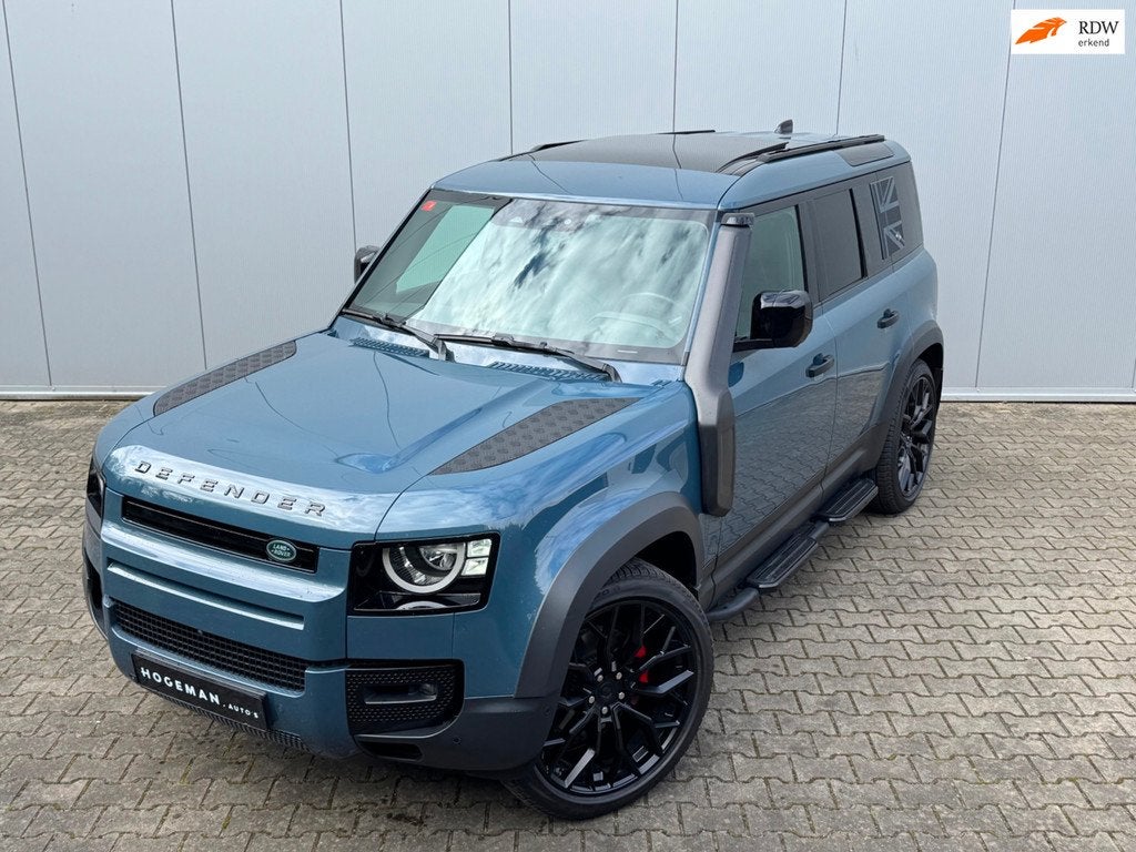 Land Rover Defender 110 P300 110 X-DYNAMIC LEDER LUCHTVERING, Automaat, Gebruikt, 4 cilinders, Blauw