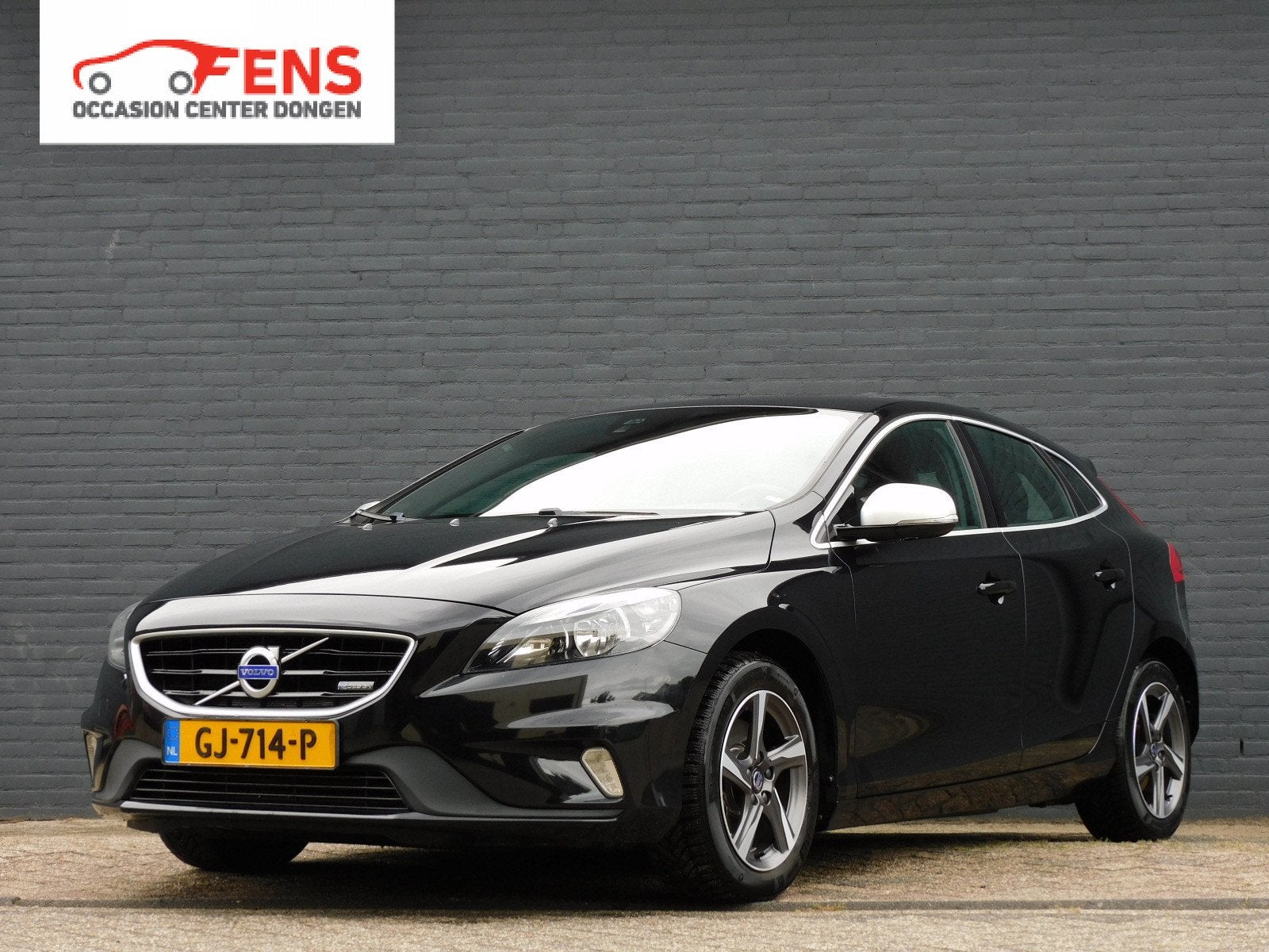 Volvo V40 1.6 T4 R-Design TOPSTAAT! PERFECT ONDERHOUDEN! NAV, Gebruikt, Zwart, 4 cilinders, 700 kg