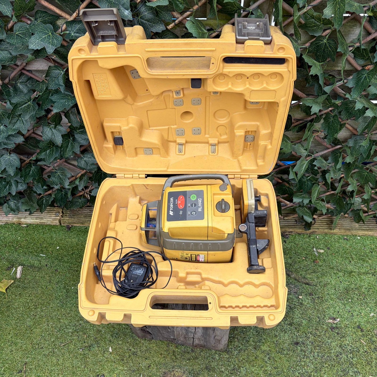 Topcon bouwlaser met statief en baak - Complete set, Ophalen, Gebruikt, Overige meters