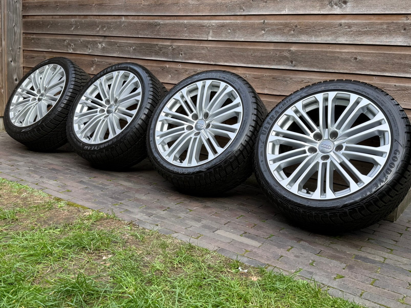 Orig DEMO Audi A5 S5 S line 18 inch velgen + winterbanden, Auto-onderdelen, 18 inch, Banden en Velgen, Personenwagen, Gebruikt