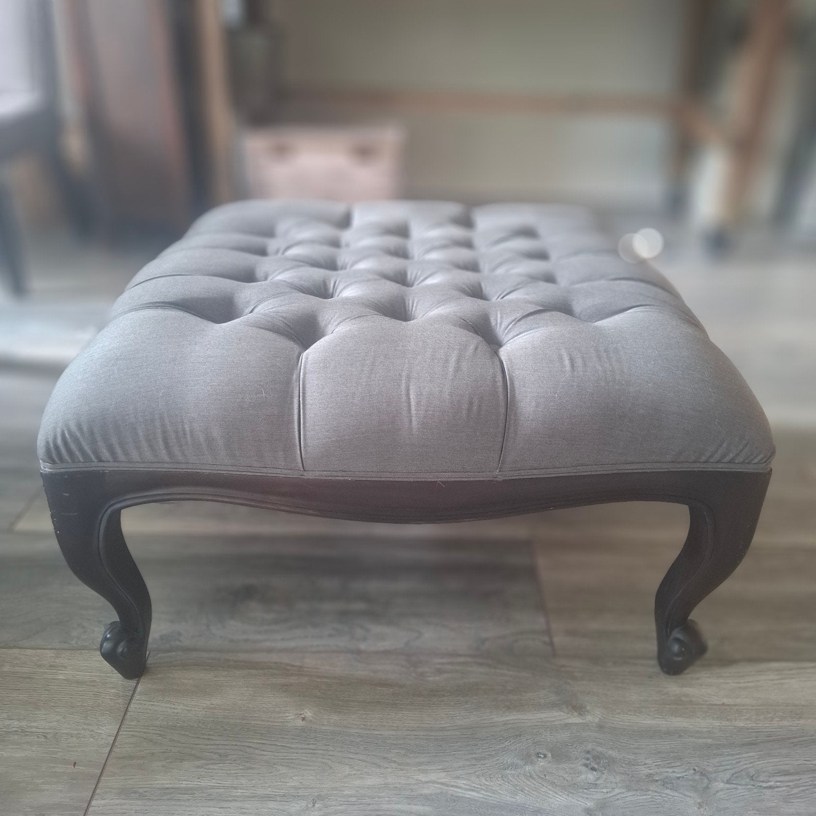 grijs/antraciet hocker 80x80 en 40 hoog, Huis en Inrichting, Ophalen, Hout, Gebruikt, Landelijk brocante
