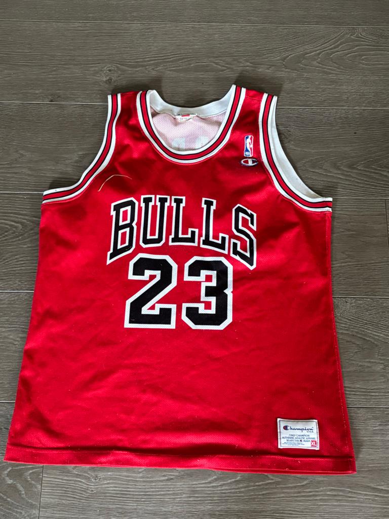 Vintage Chicago Bulls Michael Jordan #23 Champion Jersey, Maat 48/50 (M), Ophalen of Verzenden, Zo goed als nieuw, Rood