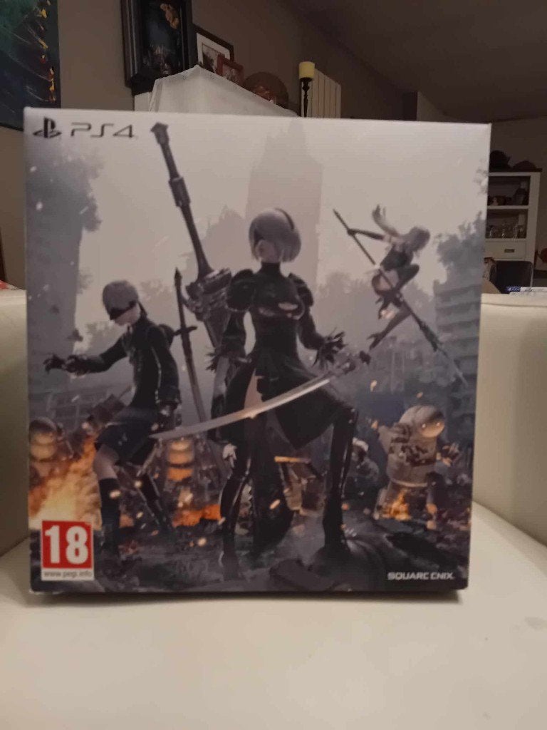 Nier Automata , Edition Black Box voor Ps4 / Ps5, Ophalen, 1 speler, Zo goed als nieuw, Role Playing Game (Rpg)