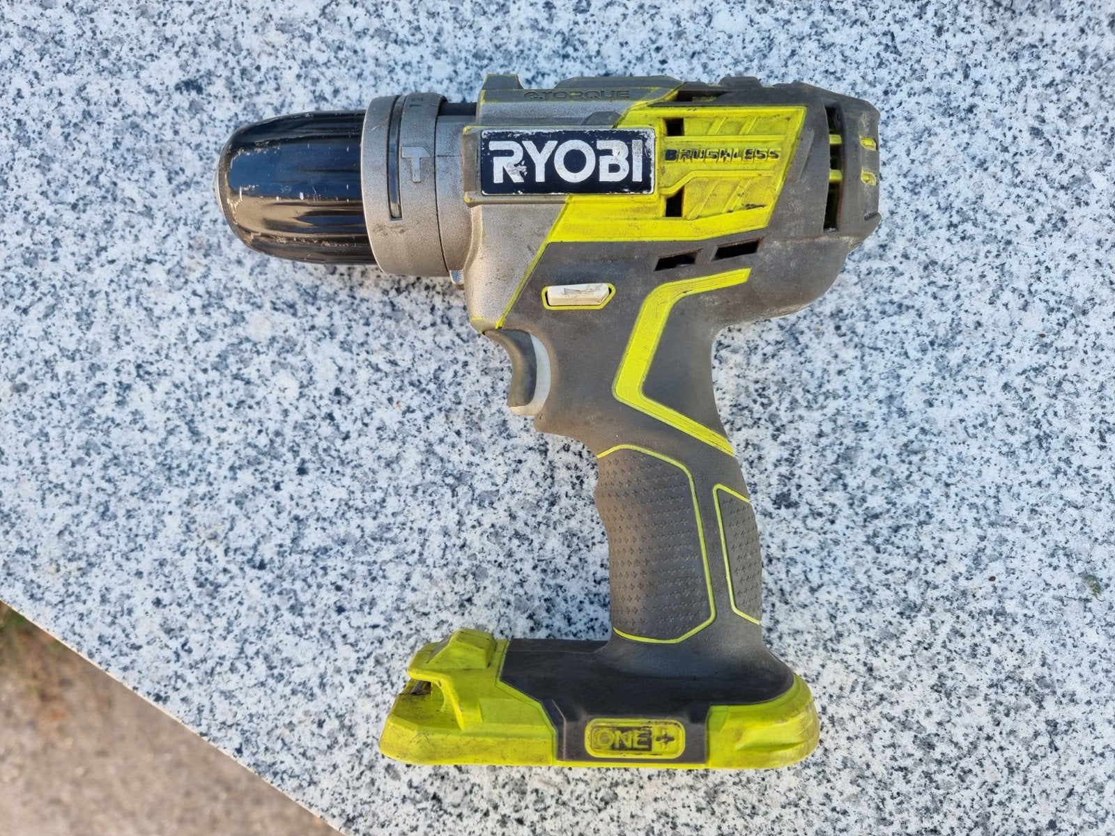 Ryobi R18PDBL Accu Klopboormachine 18V Brushless, Doe-het-zelf en Verbouw, Ophalen of Verzenden, Boor- en Schroefmachine, Variabele snelheid