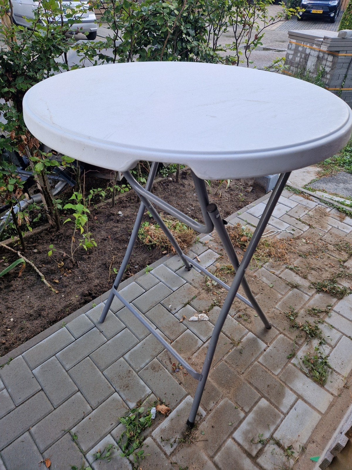 TE HUUR: Stevige staantafel / statafel, Ophalen, Gebruikt, Rond, Kunststof