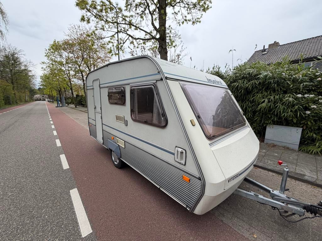 Beyerland Vitesse 400, Caravans en Kamperen, Caravans, Omvormbare zithoek, Treinzit, 750 - 1000 kg, Particulier