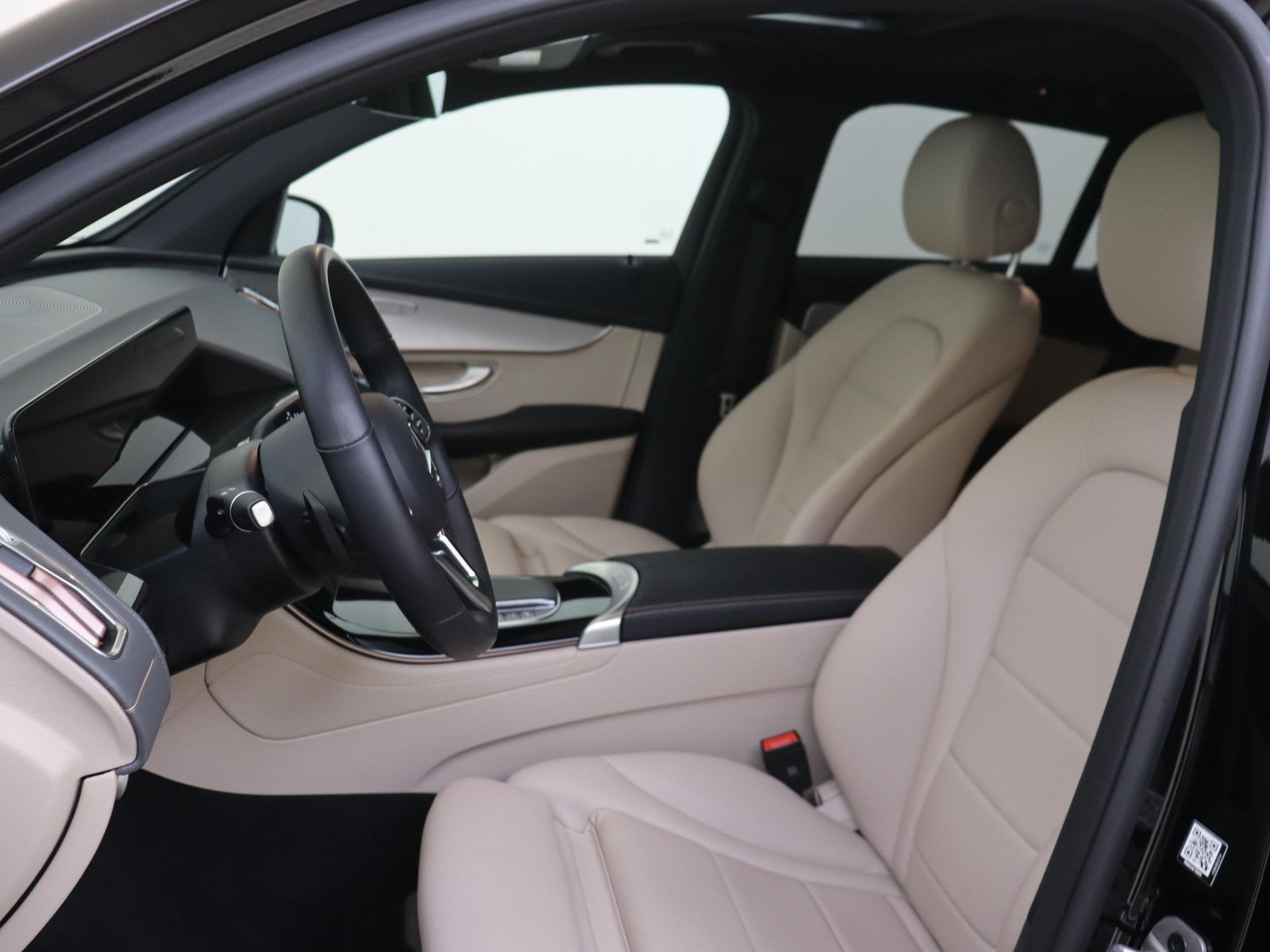Mercedes-Benz EQC 400 4MATIC Luxury Line 80 kWh /Schuifdak /, Automaat, 80 kWh, Zwart, Vierwielaandrijving