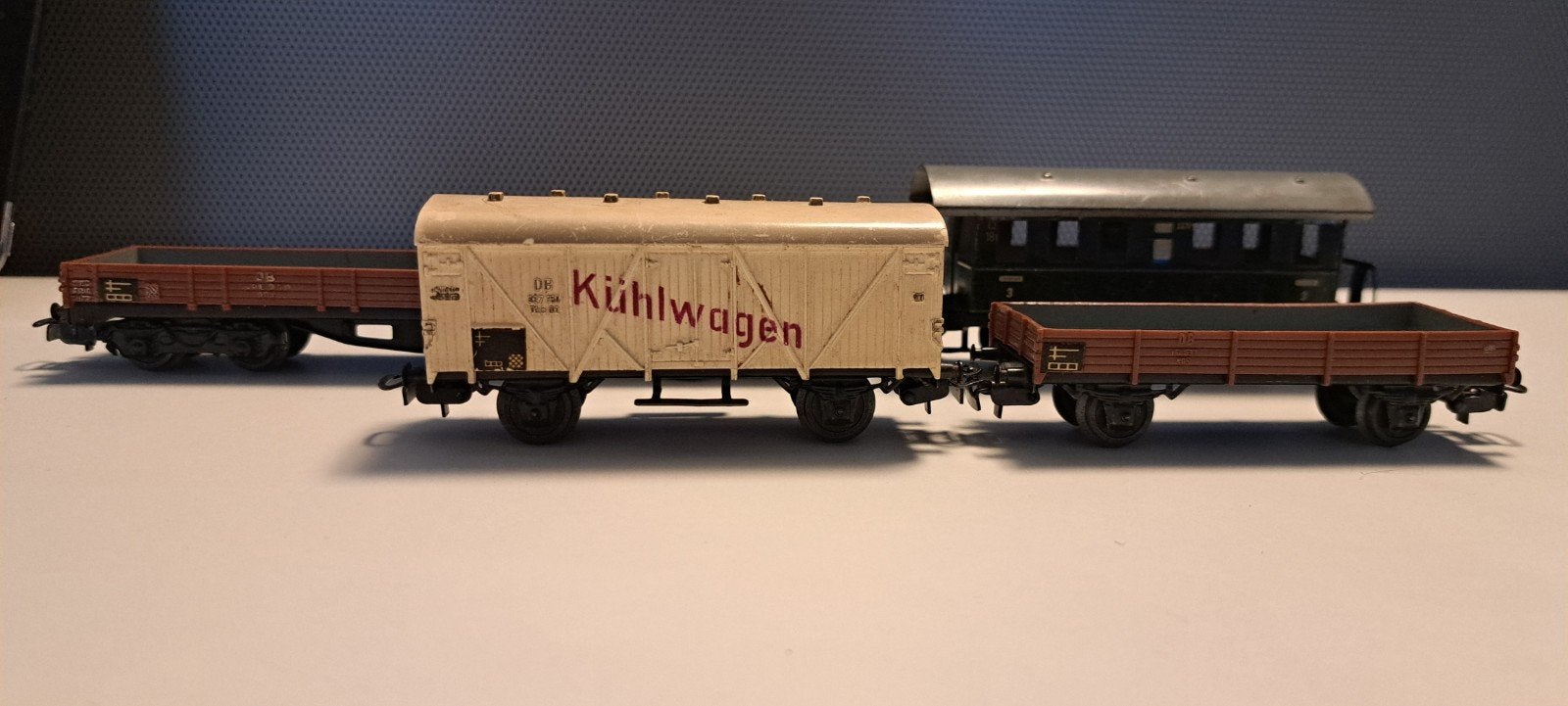 Märklin jaren '50 wagons - 4 stuks, Wisselstroom, Gebruikt, Wagon, Ophalen of Verzenden