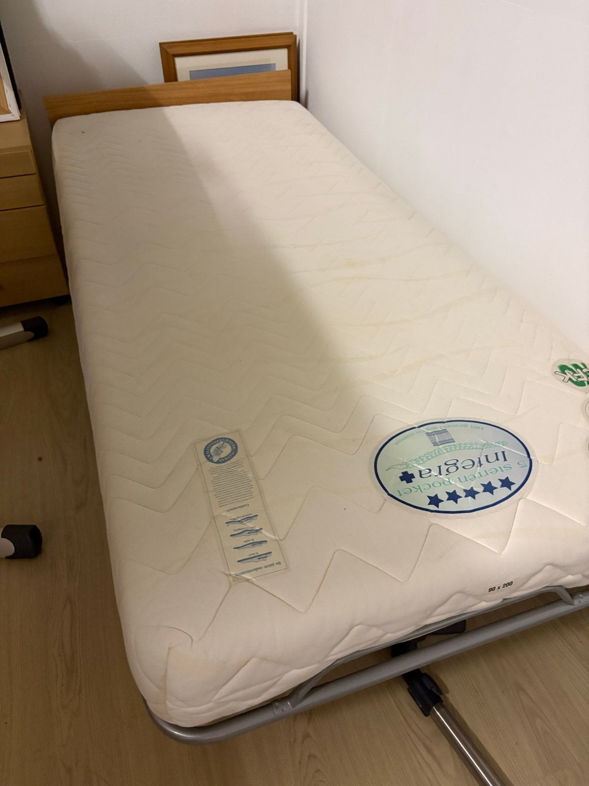 Opvouwbaar eenpersoonsbed met matras, Ophalen, Gebruikt, 90 cm, Eenpersoons