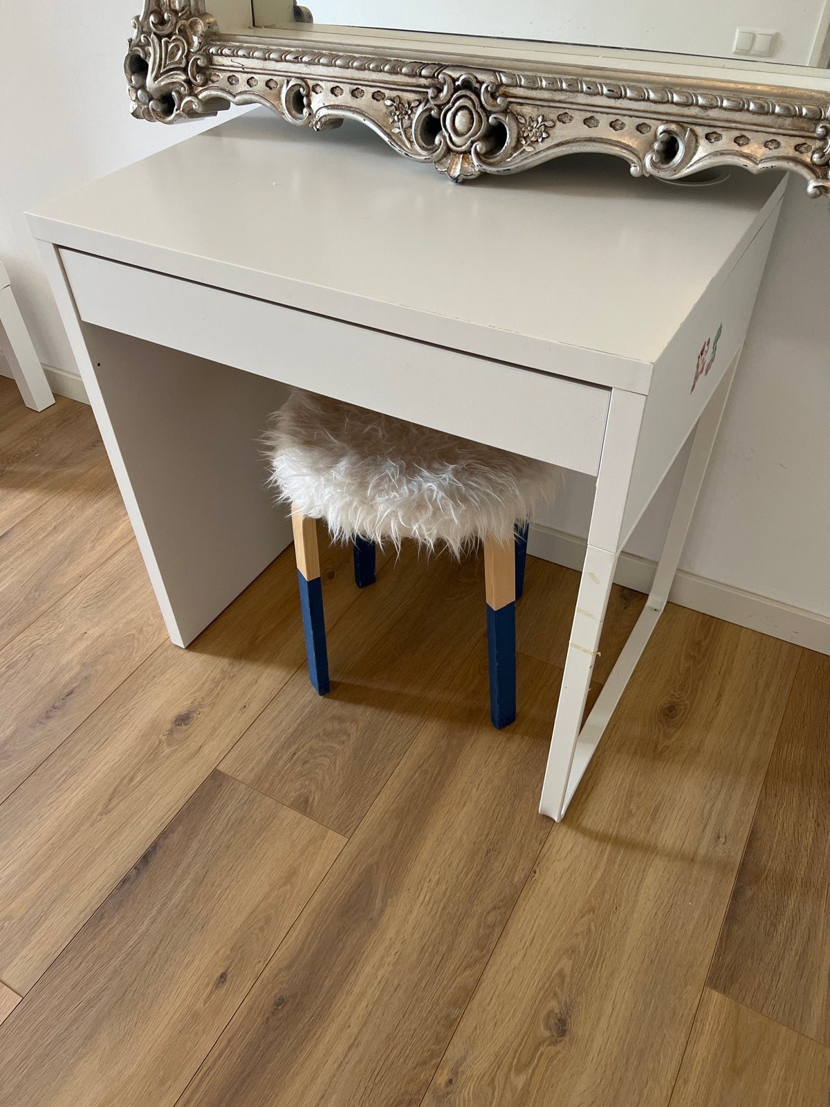 Ikea laptoptafel wit met gebruikerssporen, Computers en Software, Ophalen, Gebruikt