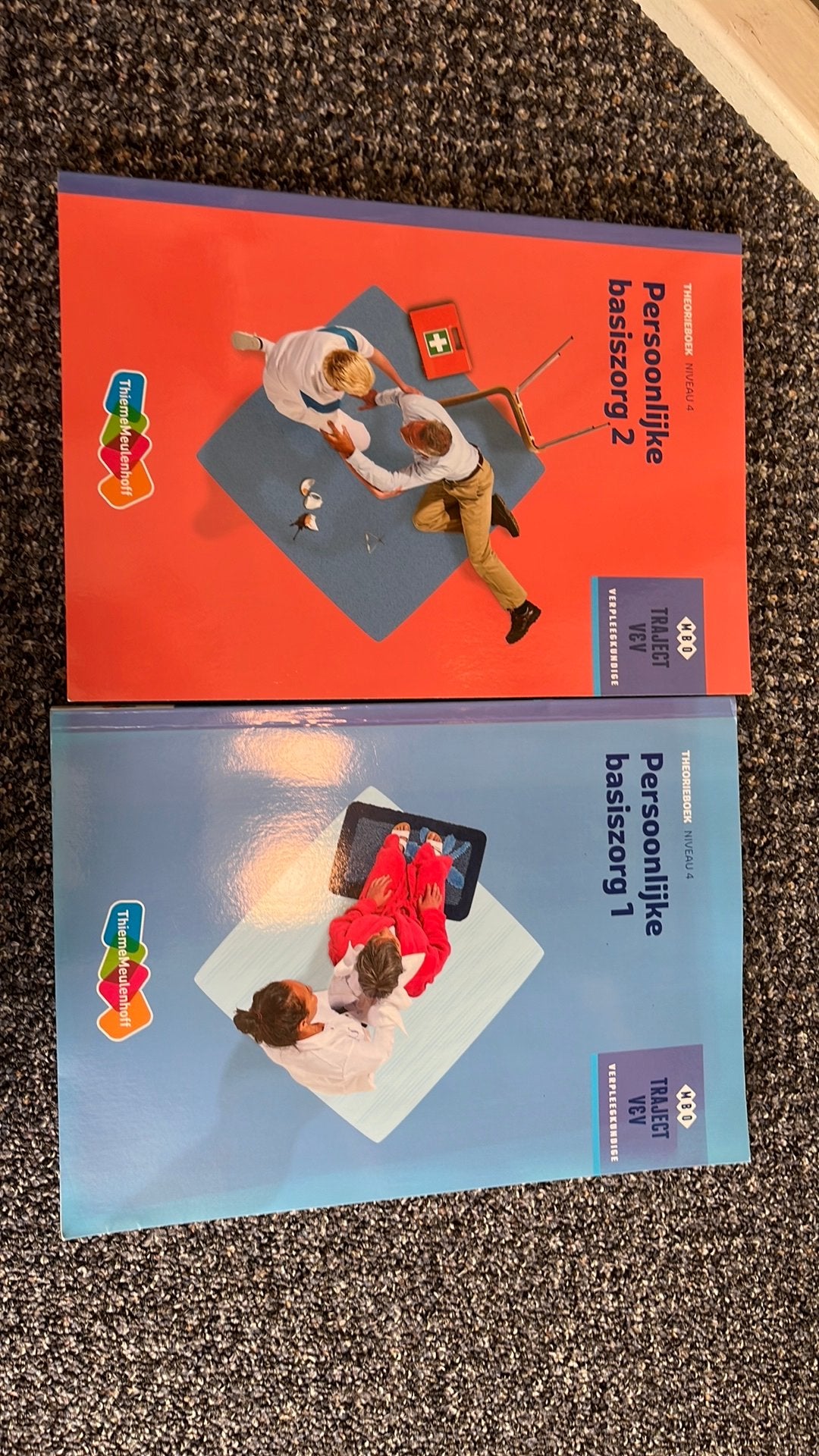 Persoonlijke basiszorg 1 en 2 boeken, Ophalen of Verzenden, Zo goed als nieuw, Overige niveaus
