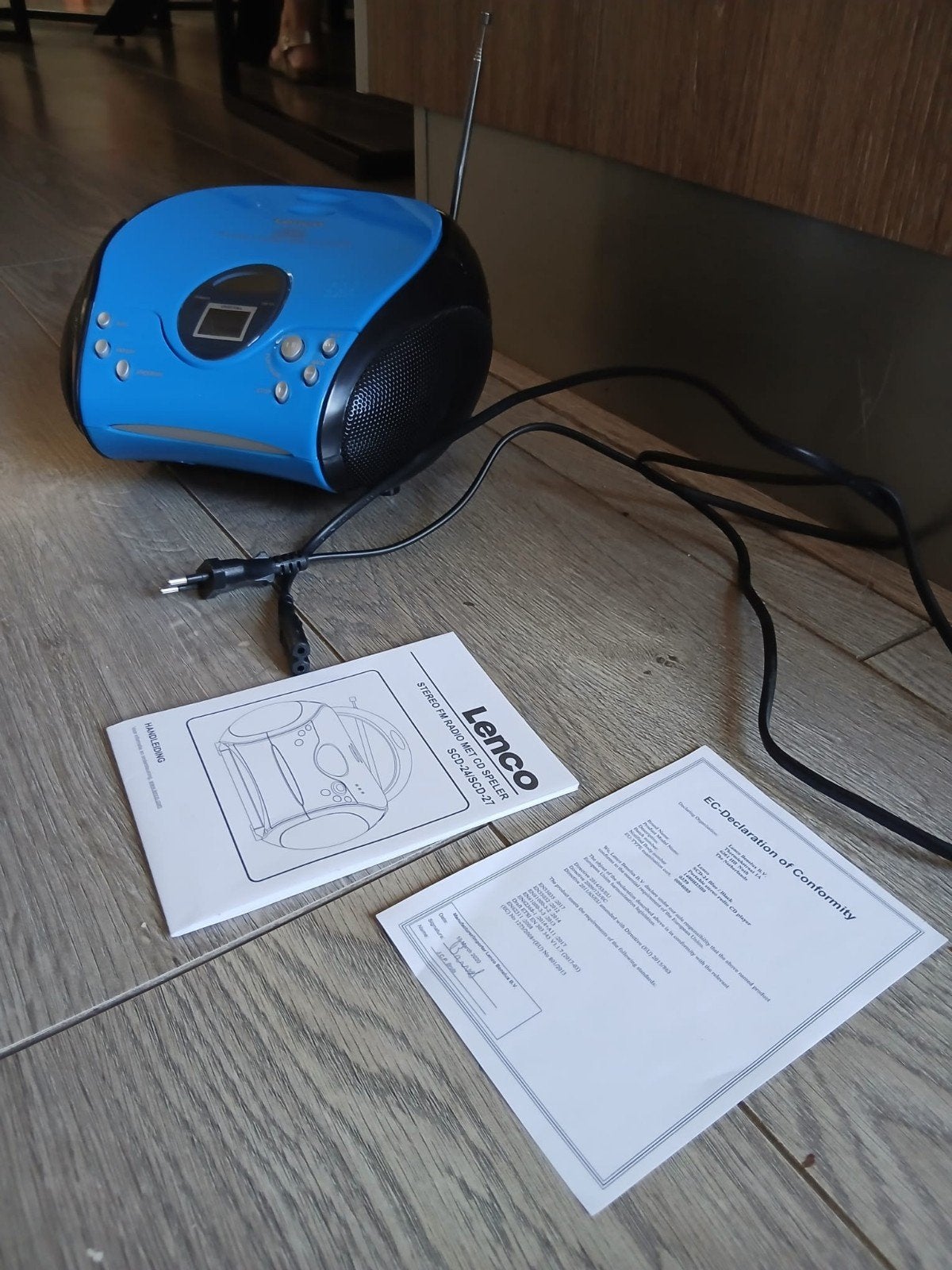 LENCO stereo FM radio met cd-speler (SCD-24/SCD27), Audio, Tv en Foto, Cd-spelers, Ophalen of Verzenden, Zo goed als nieuw, Overige merken