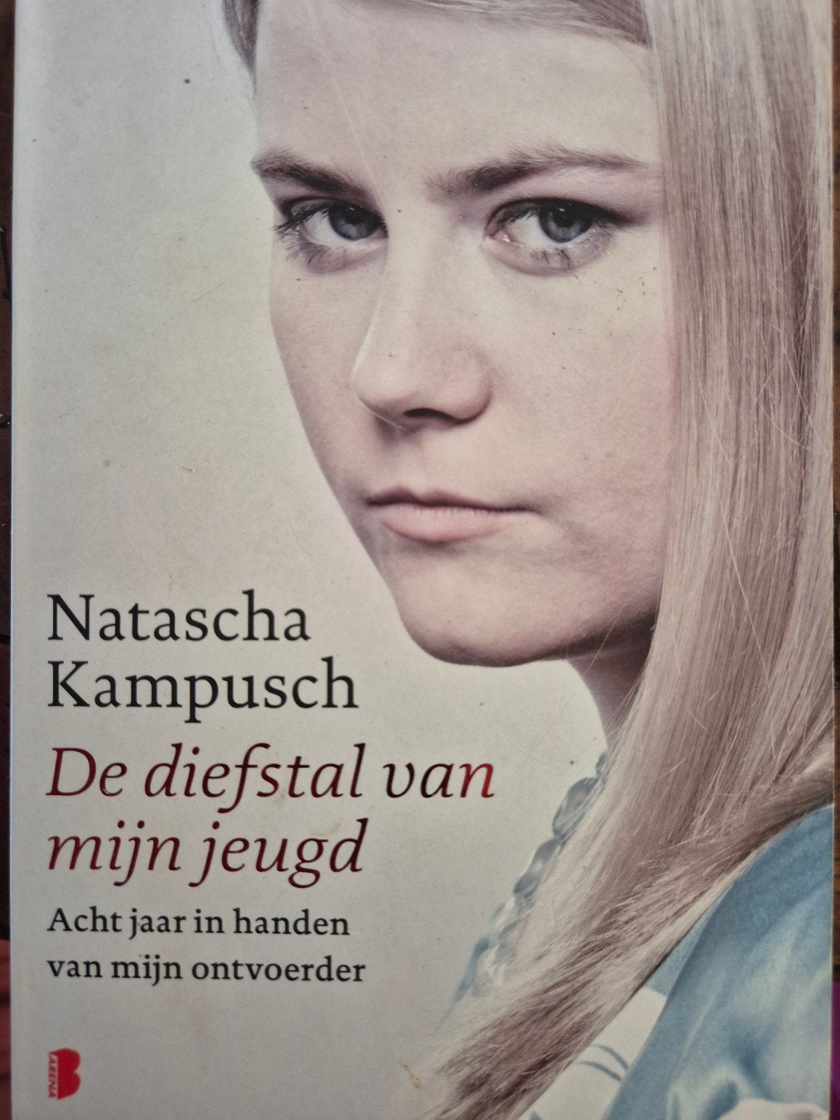 Natascha Kampusch - De diefstal van mijn jeugd, Ophalen of Verzenden, Gelezen, Natascha Kampusch, Overige
