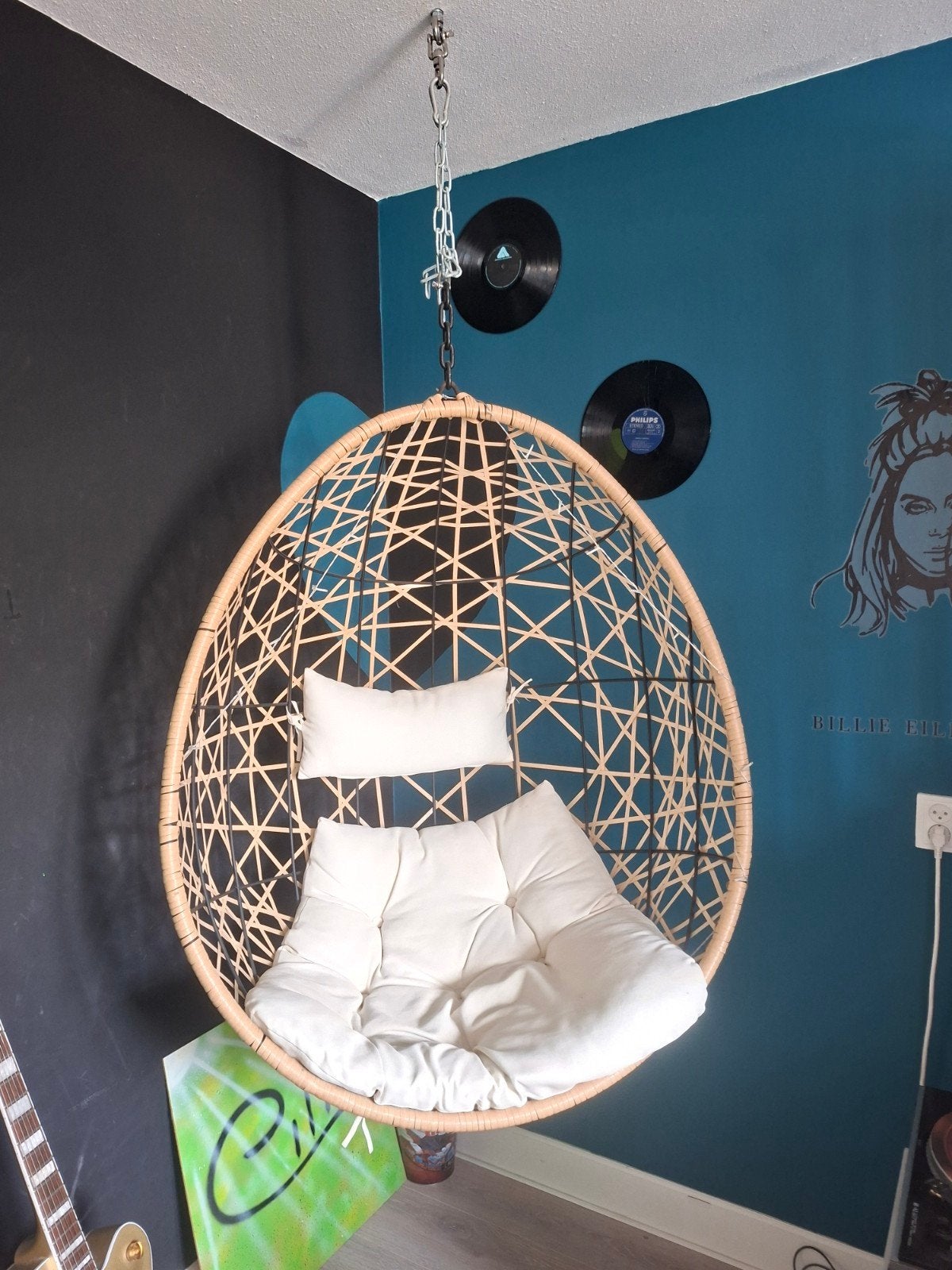 beige hangstoel met witte kussens, Huis en Inrichting, Gebruikt, Bruin, Ophalen of Verzenden, Eén
