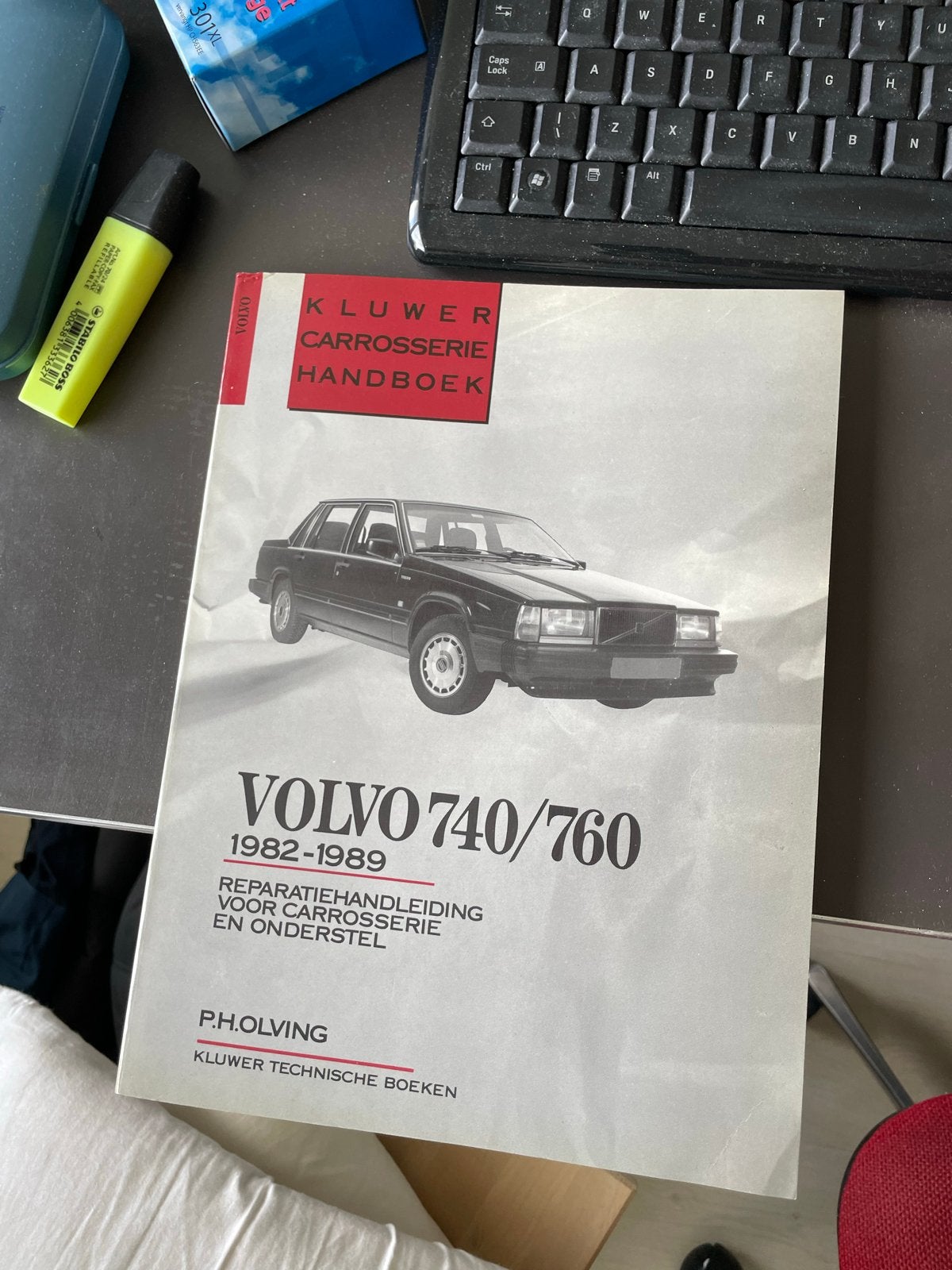 Handboek Volvo 740/760 (1982-1989), Ophalen of Verzenden, Gelezen, Volvo