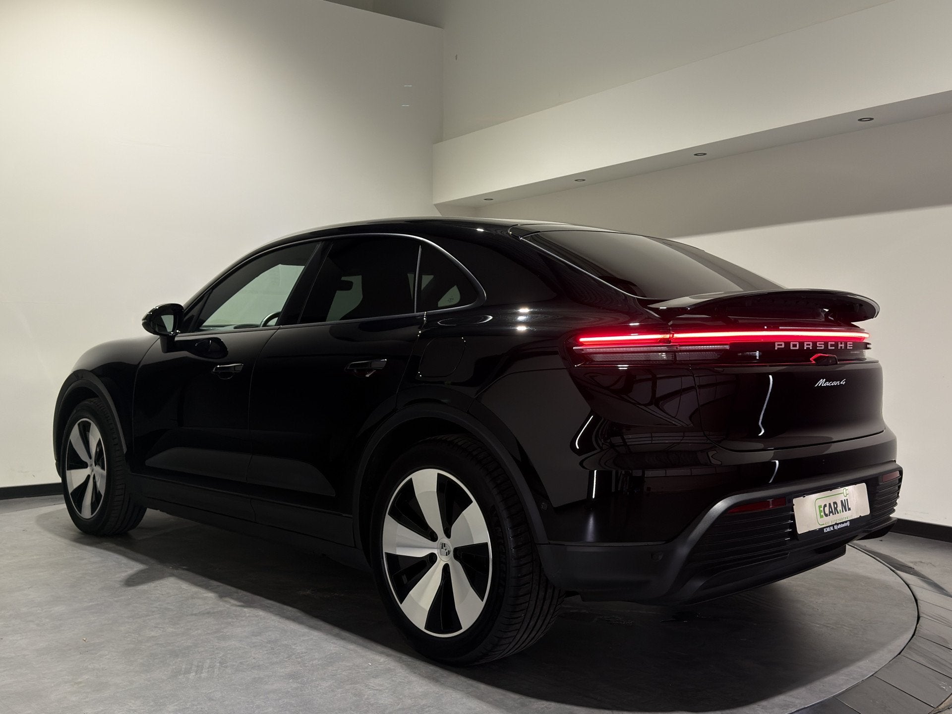 Porsche Macan 4 100 kWh | Panoramadak | Bose audio | Luxe Le, Auto's, Automaat, Gebruikt, Automatische klimaatregeling, Met garantie (alle)