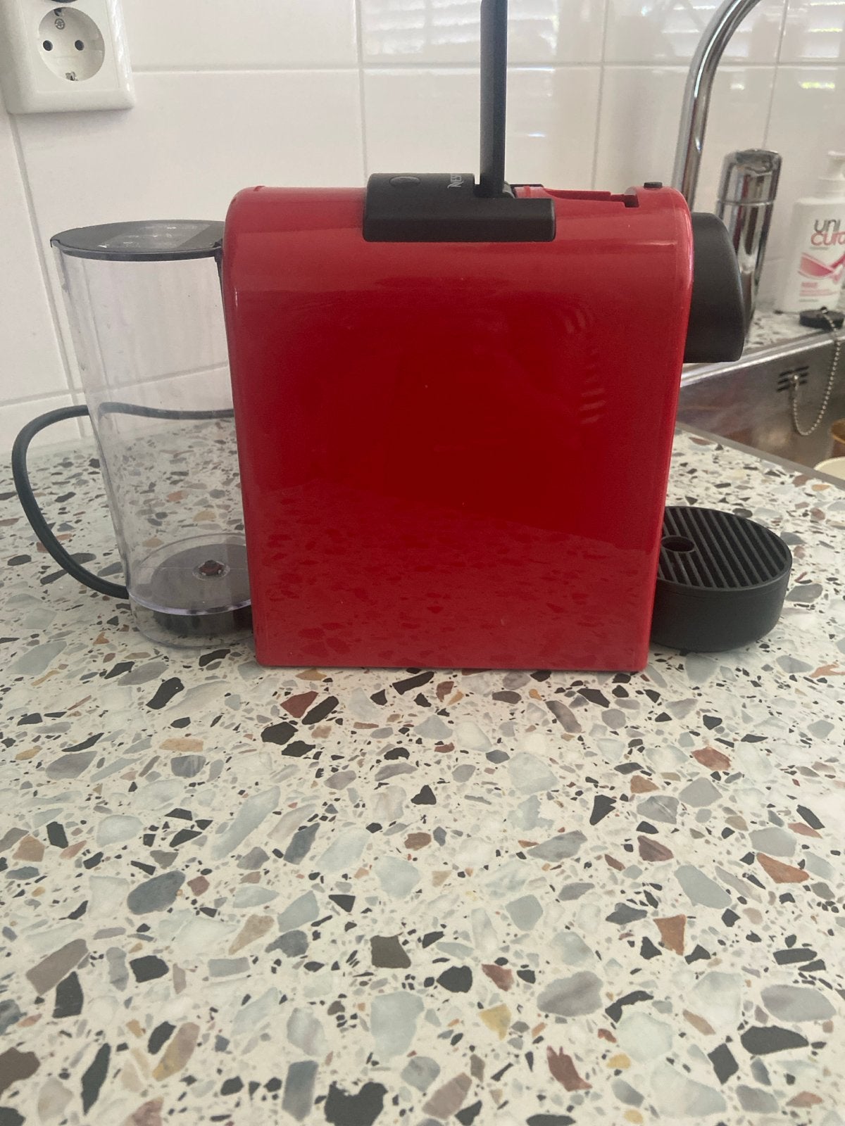 Nespresso Magimix koffiezetapparaat - Rood, Witgoed en Apparatuur, Koffiezetapparaten, Ophalen, Espresso apparaat, Zo goed als nieuw