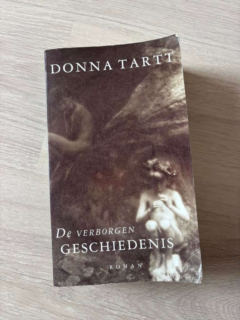 Donna Tartt - De verborgen geschiedenis, Boeken, Ophalen of Verzenden, Gelezen, Donna Tartt