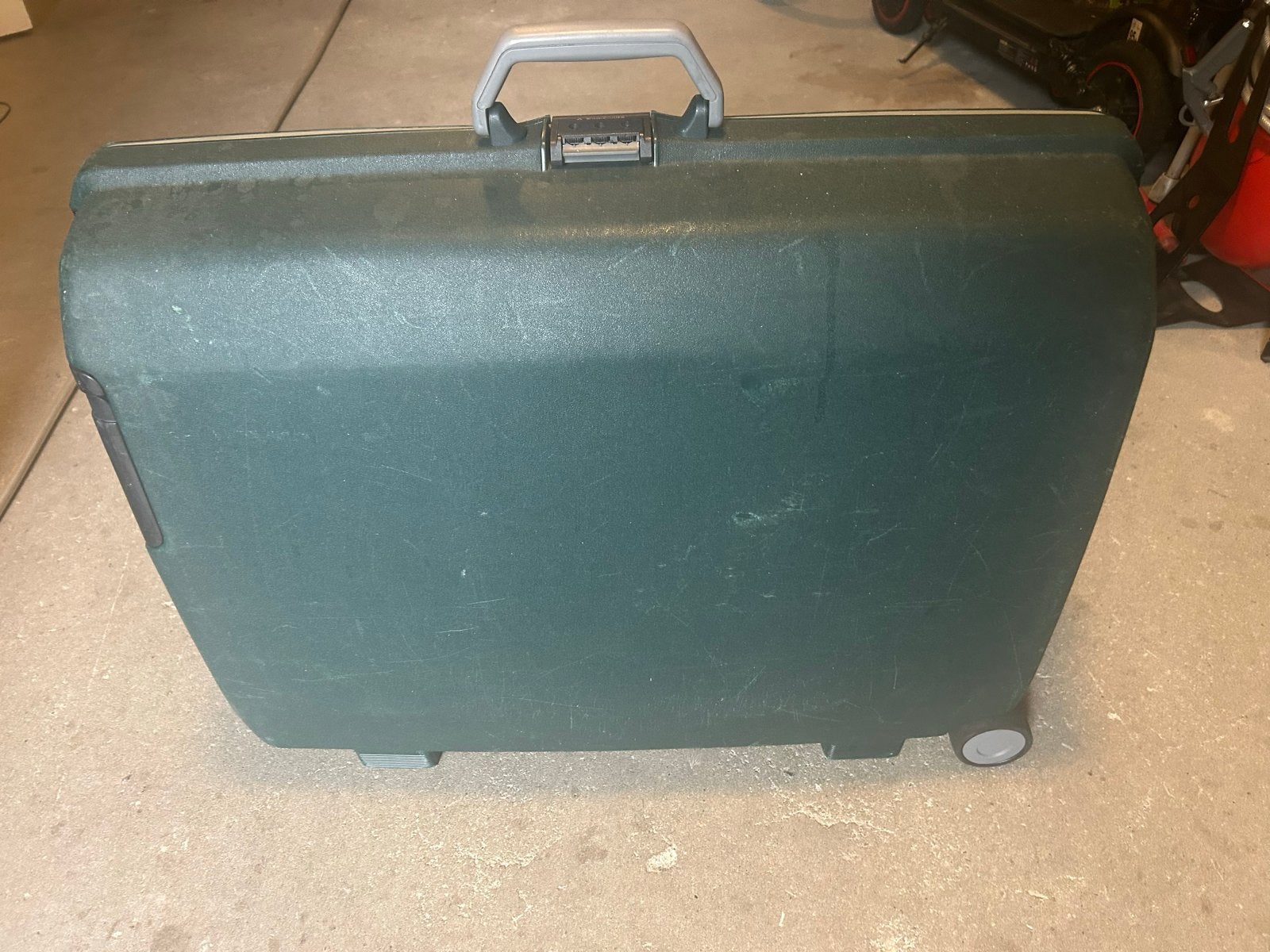 Samsonite koffer - Groen, met wieltjes en slot, Ophalen, Gebruikt, Hard kunststof, Slot