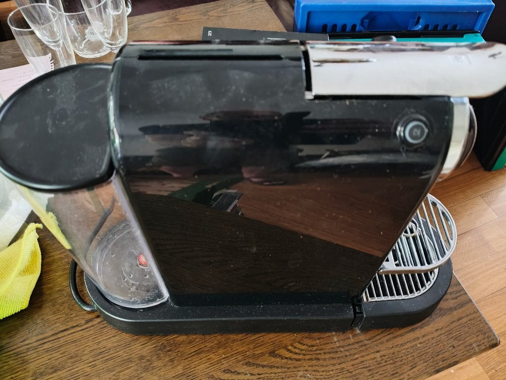 Nespresso Magimix koffiemachine - Zwart, Ophalen, Koffiemachine, Zo goed als nieuw, 1 kopje
