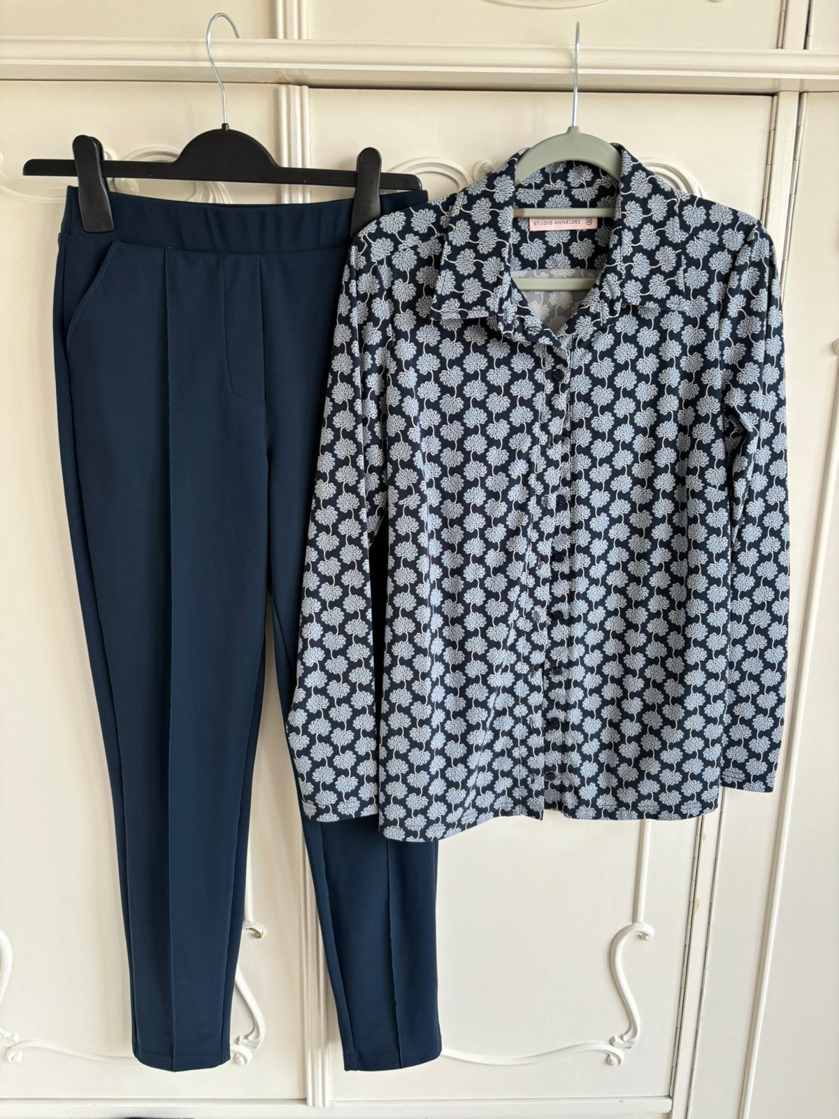 Nieuw travel blouse en broek Studio Anneloes maat XS, Blauw, Nieuw, Ophalen of Verzenden, Maat 34 (XS) of kleiner