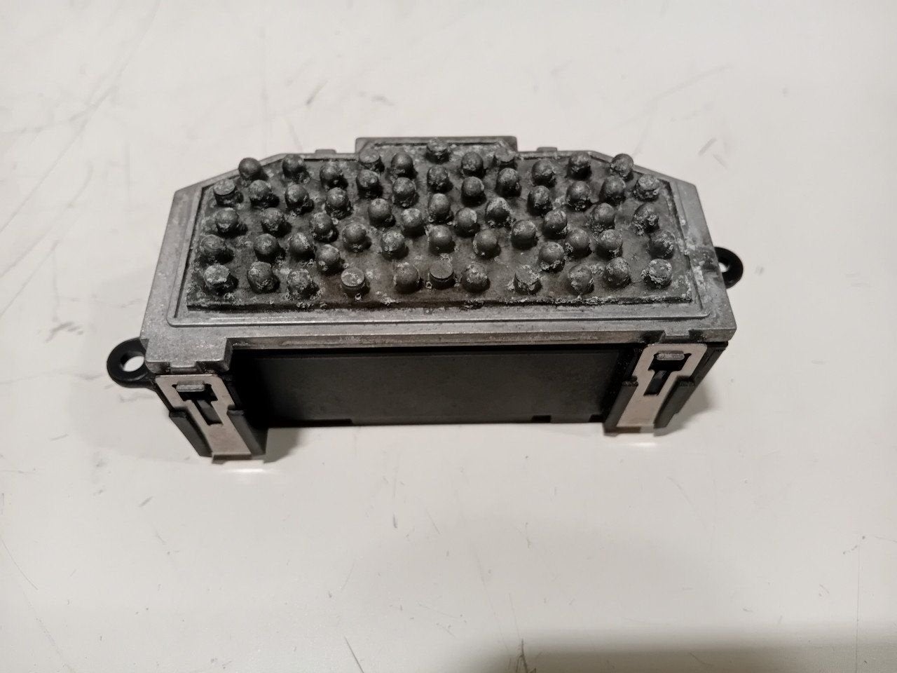 Kachelweerstand Volkswagen Scirocco, Onderdelen@venauto.nl, Van der Ven Autorecycling B.V., Gebruikt, Ettenseweg 76, 4706 PB Roosendaal, The Netherlands