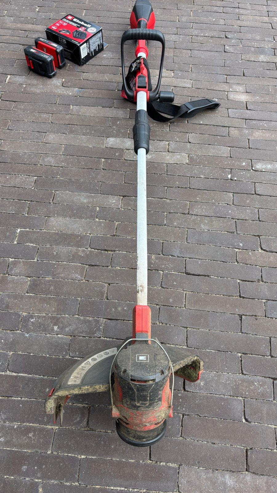 Einhell Accu Grastrimmer GE-CT 36/30L+ Accu Starter Kit, Ophalen, Zo goed als nieuw, 30 tot 50 cm, Accu