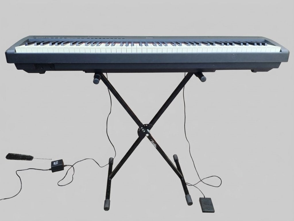Yamaha P-85 Digitale Piano (88 gewogen toetsen), Ophalen, Zwart, Digitaal, Zo goed als nieuw