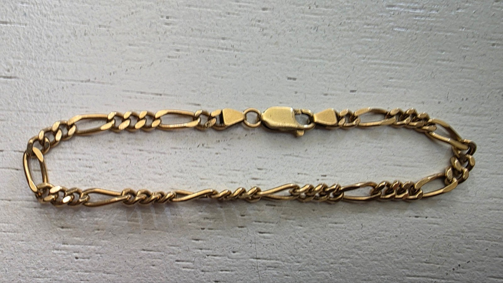 Gouden armband 14 karaat.

lengte 22 cm

Gewicht 11 gram

De, Sieraden, Tassen en Uiterlijk, Armbanden, Verzenden, Zo goed als nieuw