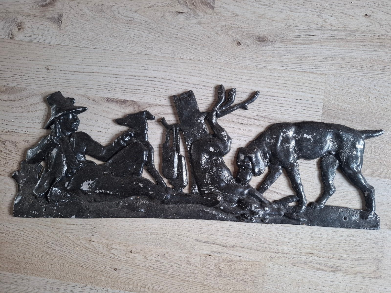 Set van 7 gietijzeren decoratieve wandhaken/plaques, Antiek en Kunst, Ophalen