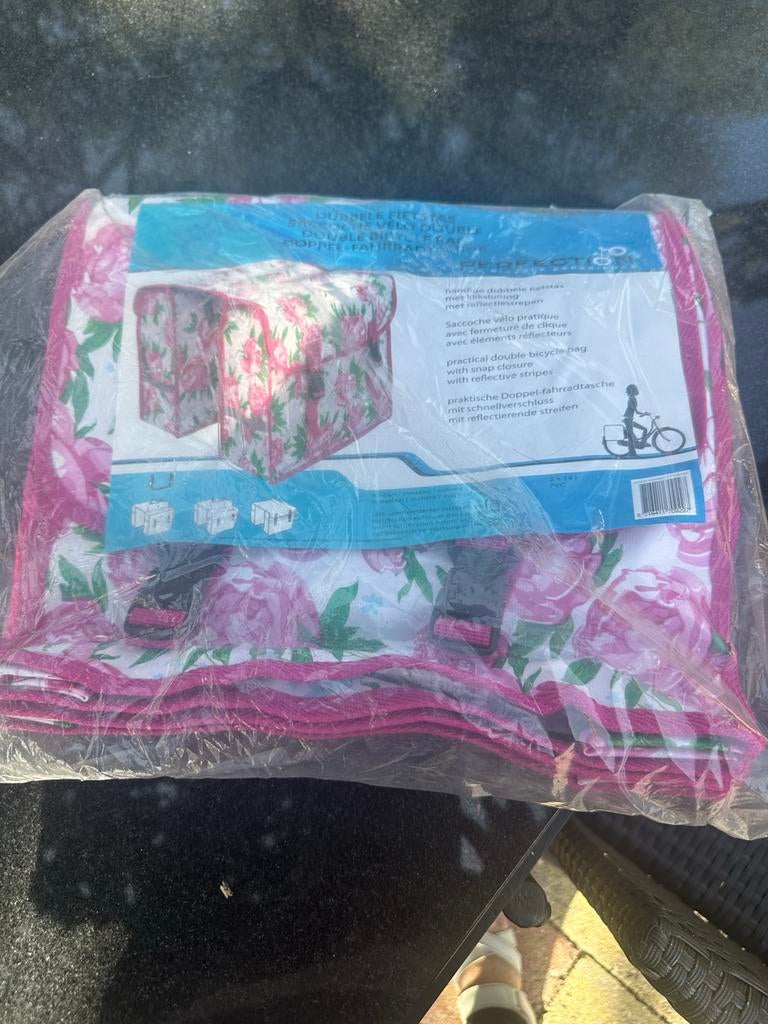 Nieuwe fietstassen met roze rozen, Ophalen of Verzenden, Nieuw