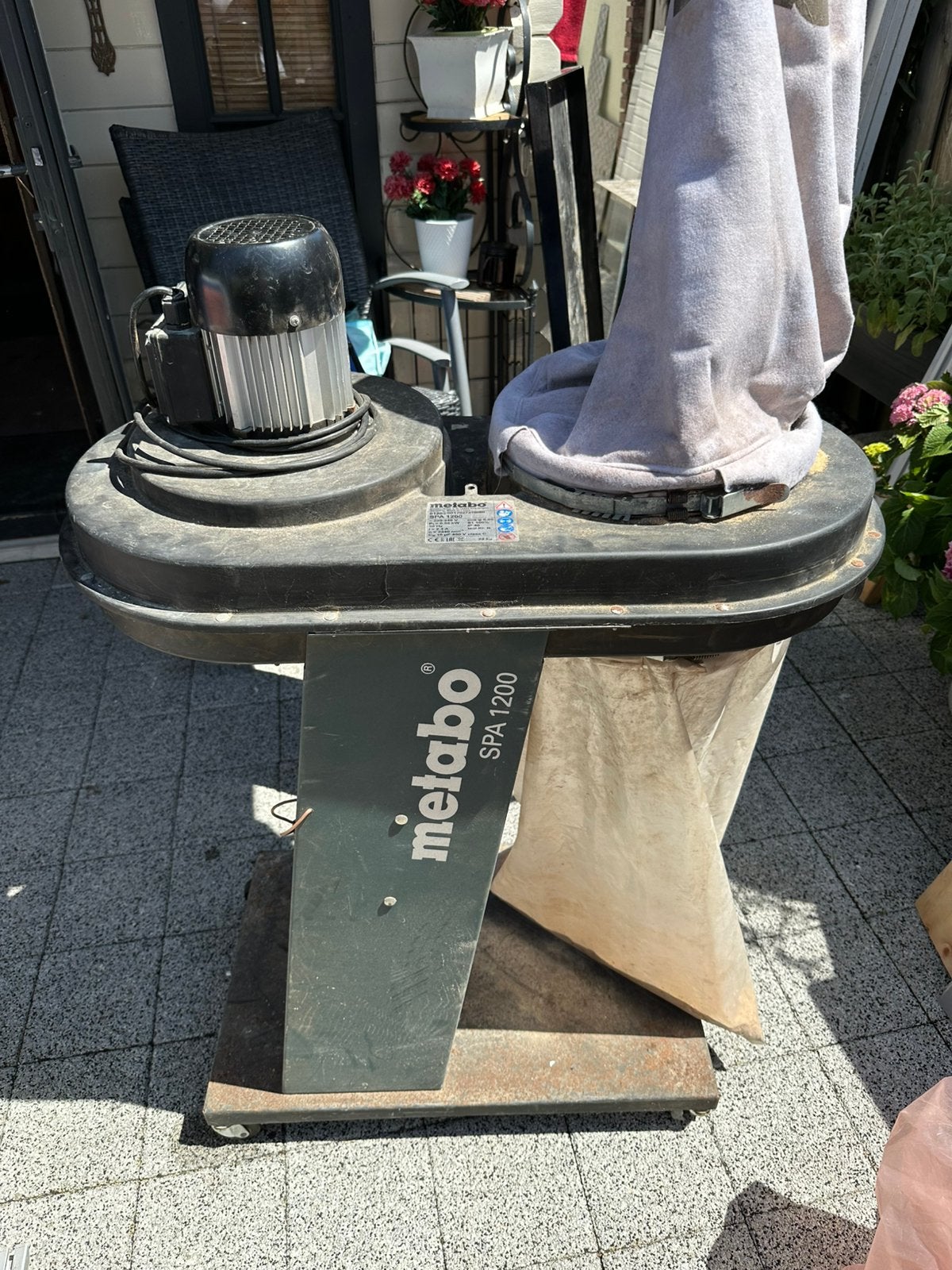 Goede afzuiging zaagtafel metabo, Ophalen, Cirkelzaag, Zo goed als nieuw, 30 tot 70 mm