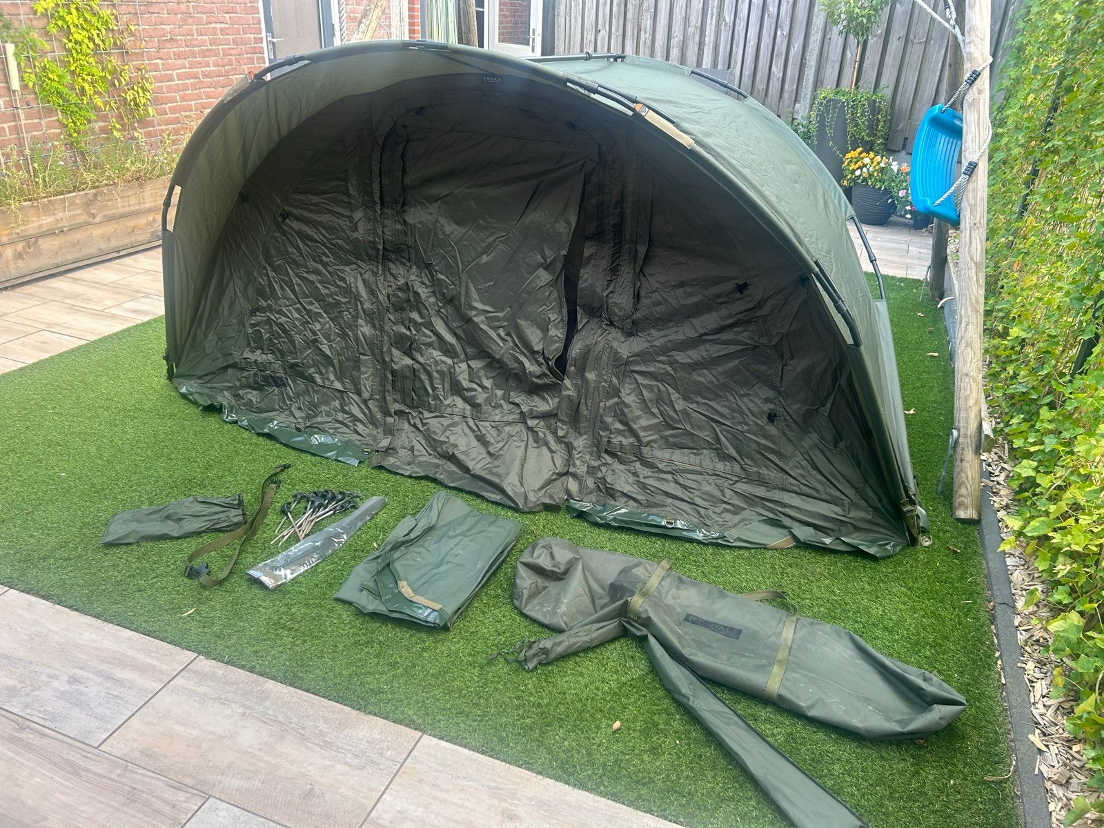 Fox Bivy Royal Tent - Ruime en stevige bivvy, Ophalen, Zo goed als nieuw, Tot en met 2
