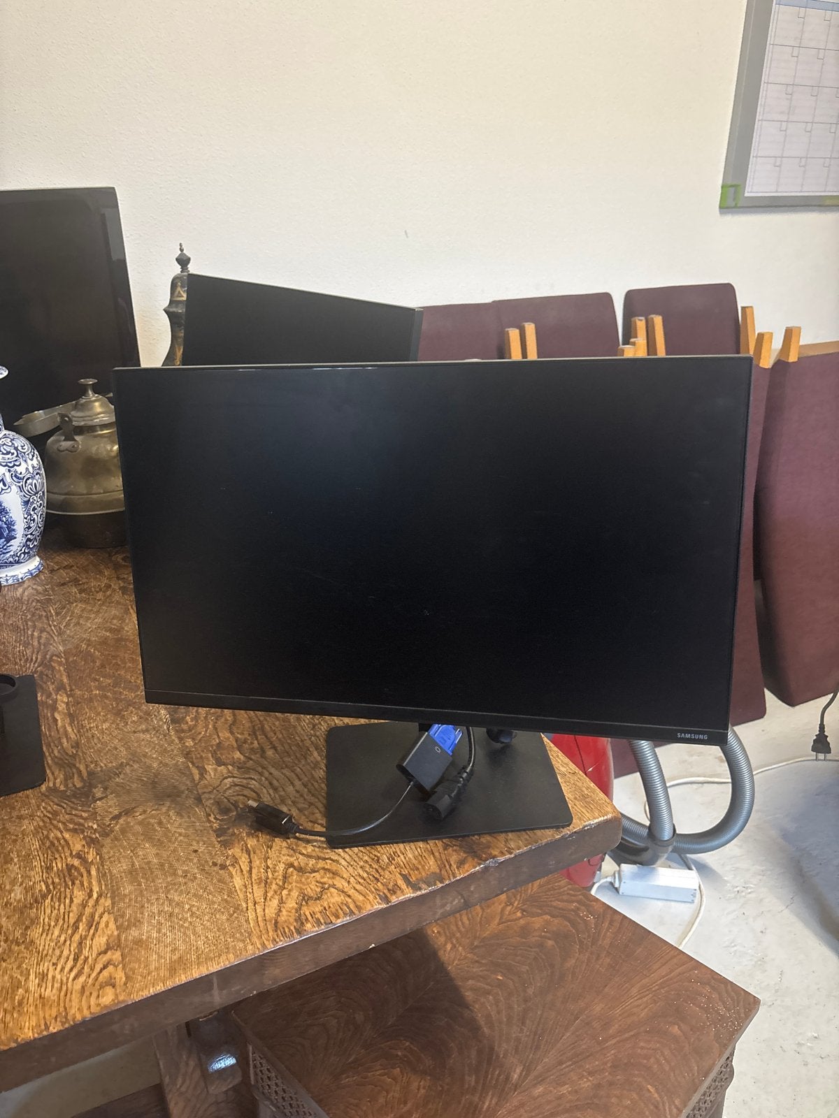 Samsung S24A400VEU Monitor - Full HD, IPS, 75Hz, Computers en Software, IPS, In hoogte verstelbaar, Full HD, Zo goed als nieuw
