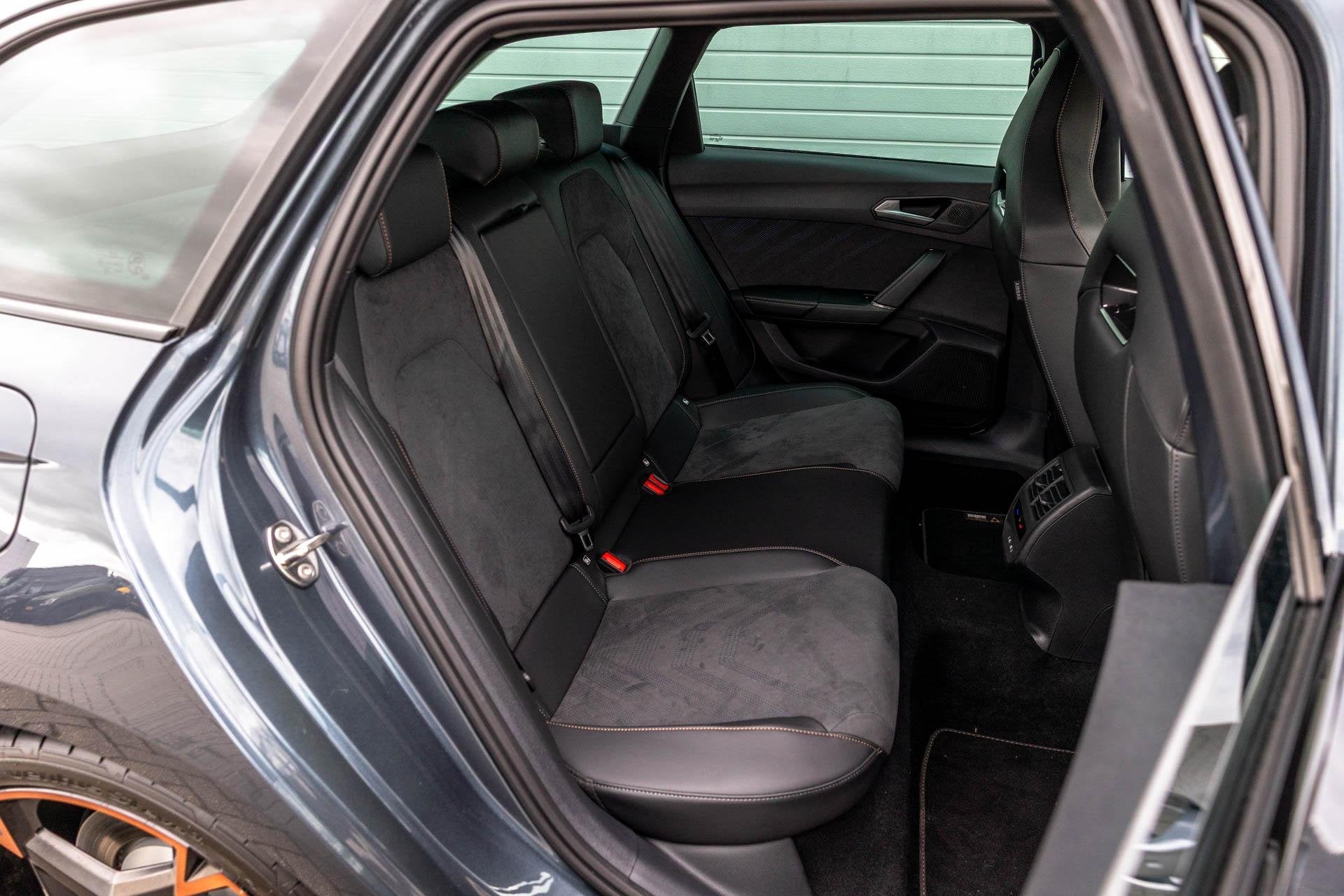 Foto 15 van CUPRA Leon Sportstourer 1.5 TSI e-Hybrid 272pk VZ Performanc