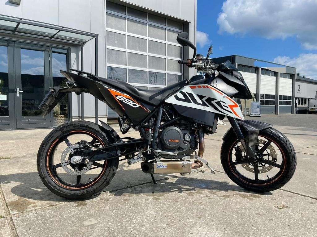 KTM 690 Duke uit 2008, K&N luchtfilter, Leovince einddemper, Sportuitlaat, Motorrijbewijs A, Gebruikt, Particulier