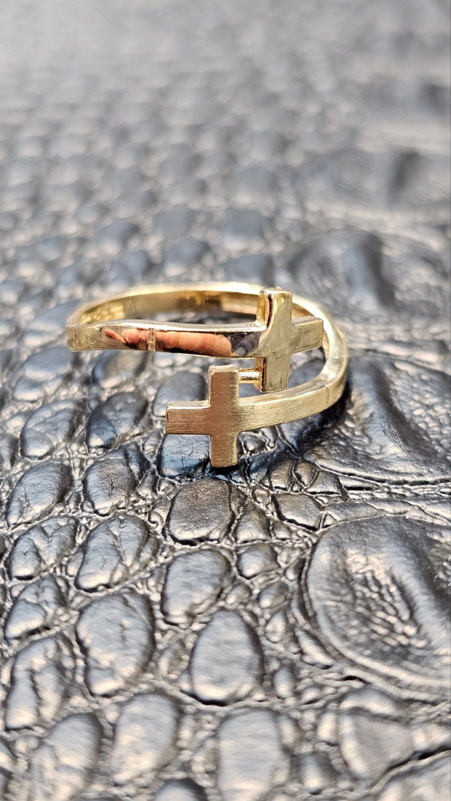 14k gouden kruis ring, Nieuw, Ophalen of Verzenden, 17 tot 18, Dame