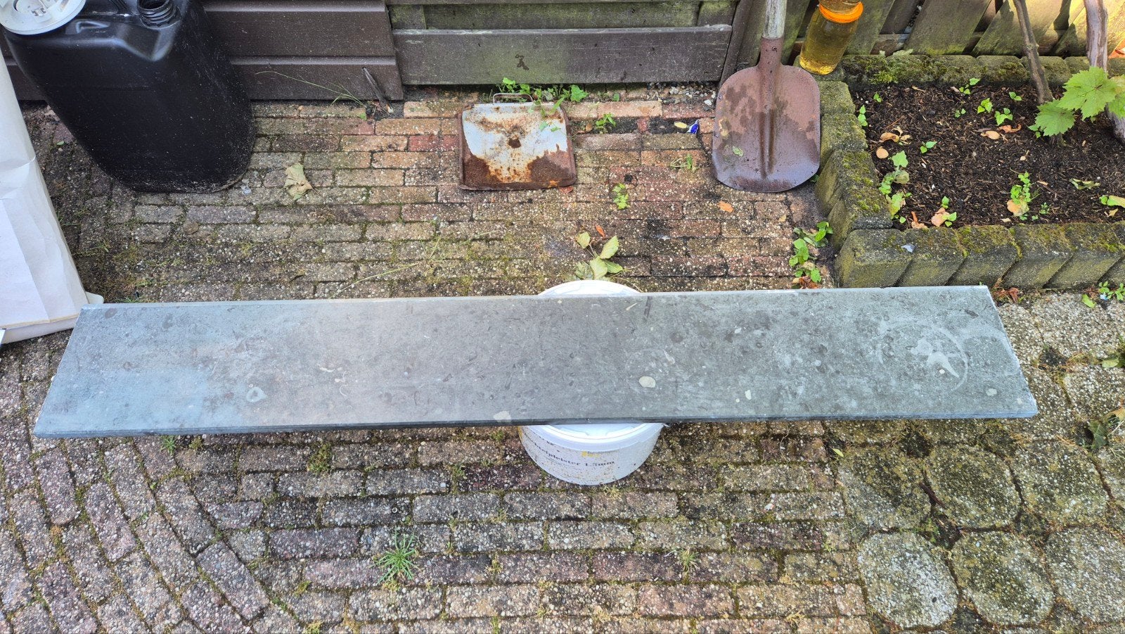 T.e.a.b. Grijs natuursteen vensterbank, Ophalen, Gebruikt, 100 tot 150 cm, Hardsteen