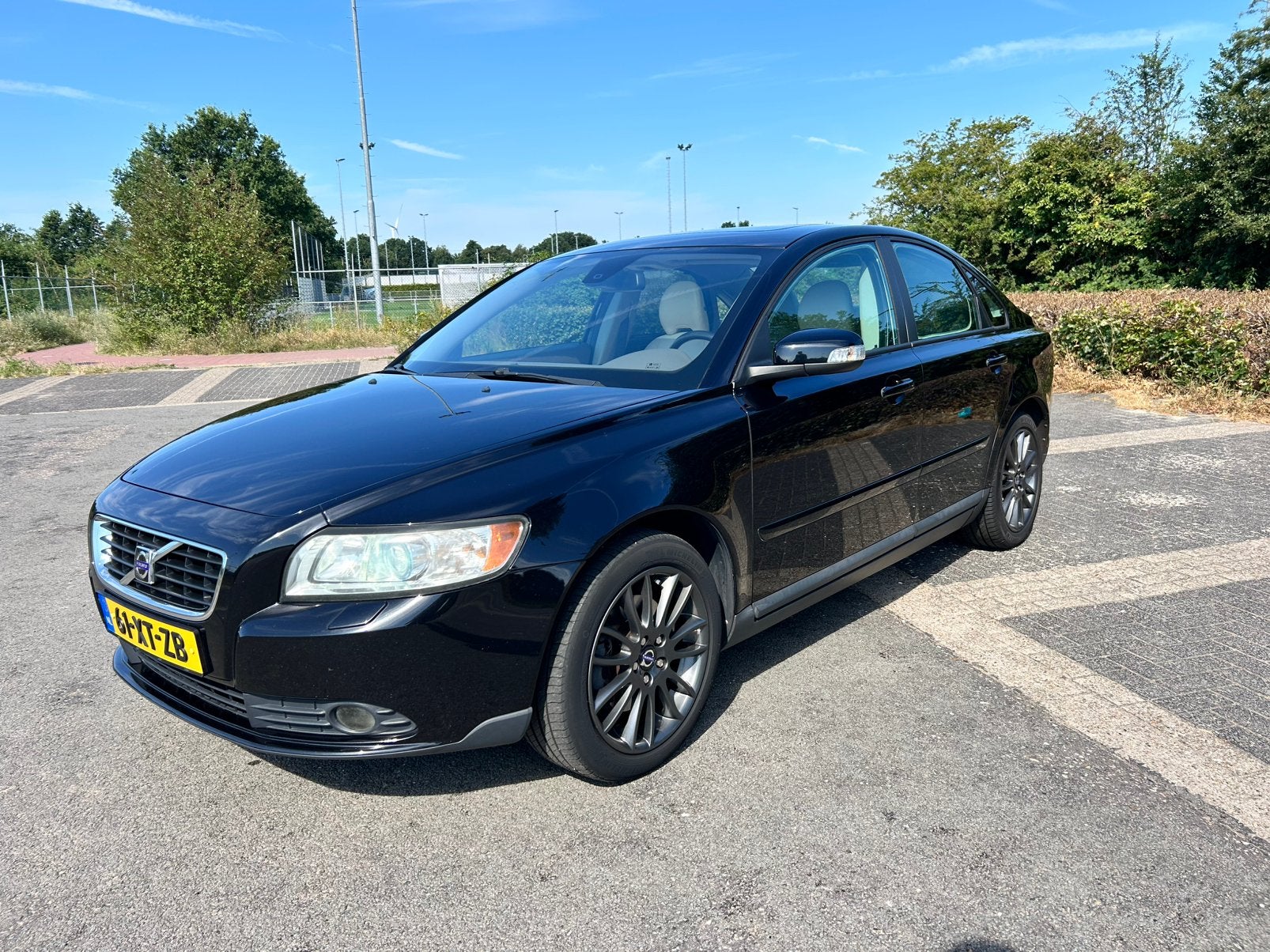 Volvo S40 2.4 I 170PK Geartronic 2007 Zwart, Auto's, Volvo, 700 kg, Zwart, 2435 cc, Particulier