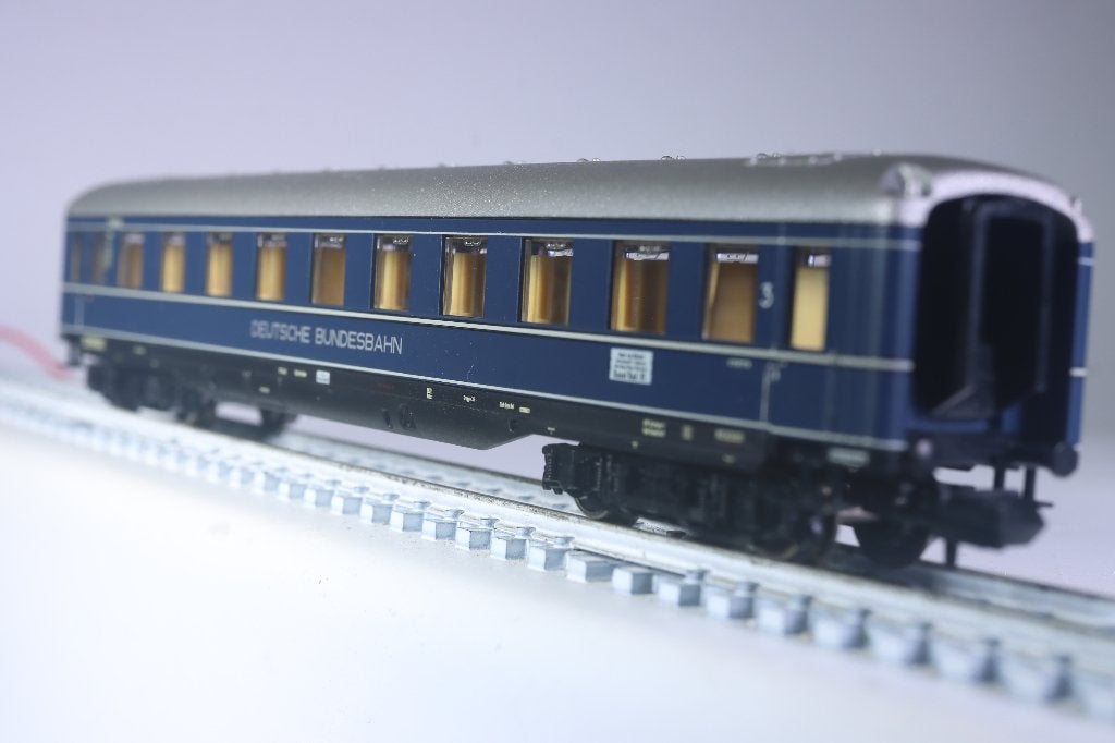 Sneltreinwagen 3e kl type C4üwe, blauw, DB, Gelijkstroom, Trix, Ophalen of Verzenden, Analoog