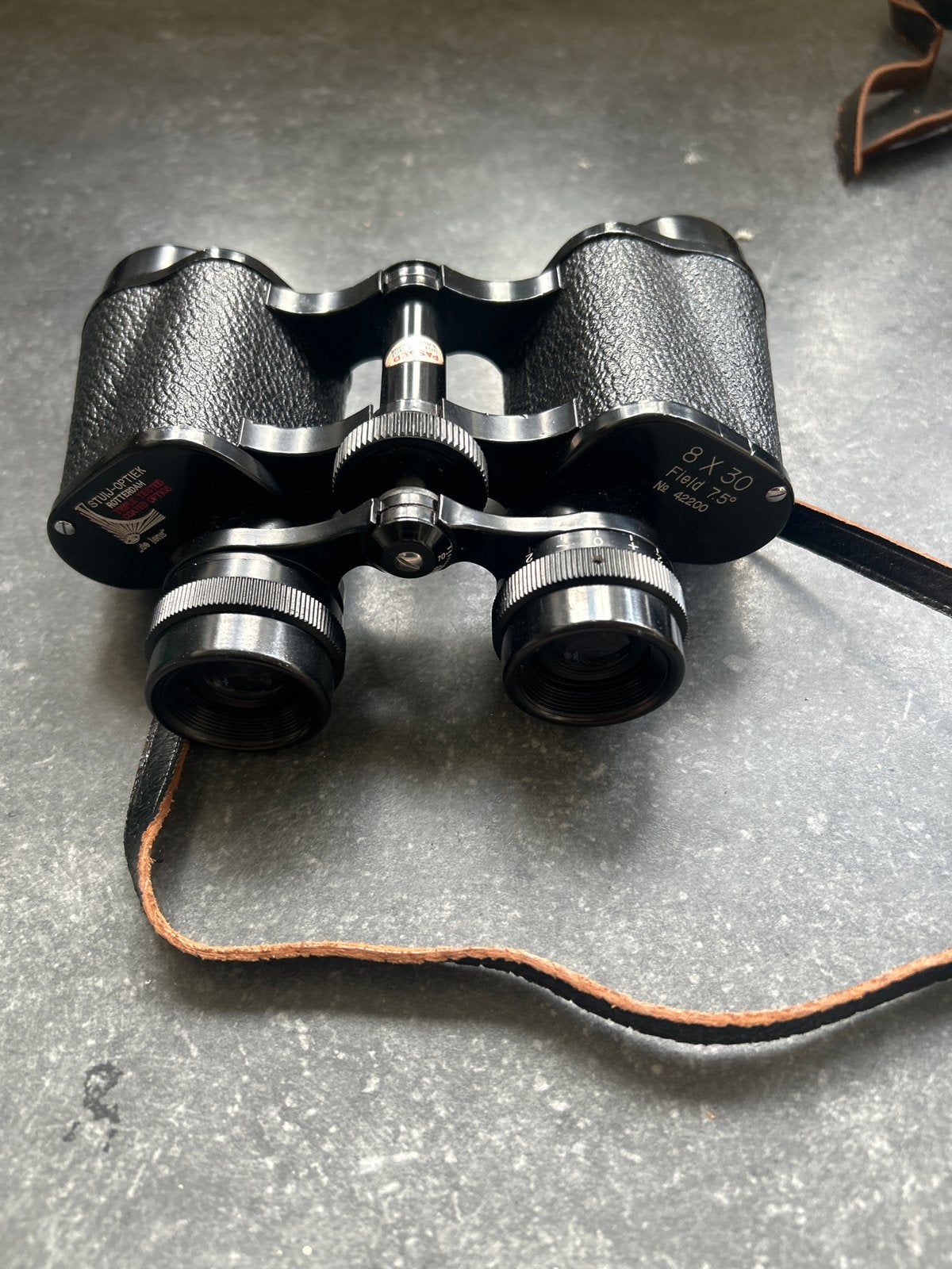 Vintage Stuij-Optiek Rotterdam 8x30 verrekijker met tas, Audio, Tv en Foto, Optische apparatuur | Verrekijkers, Ophalen, Gebruikt