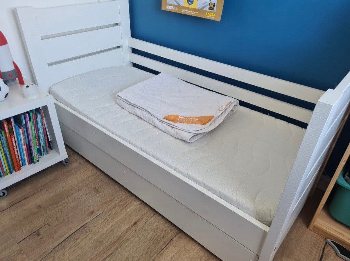 Peuterbed Milly & Mo zgan!, Kinderen en Baby's, Kinderkamer | Bedden, Ophalen, 140 tot 160 cm, Zo goed als nieuw, Lattenbodem