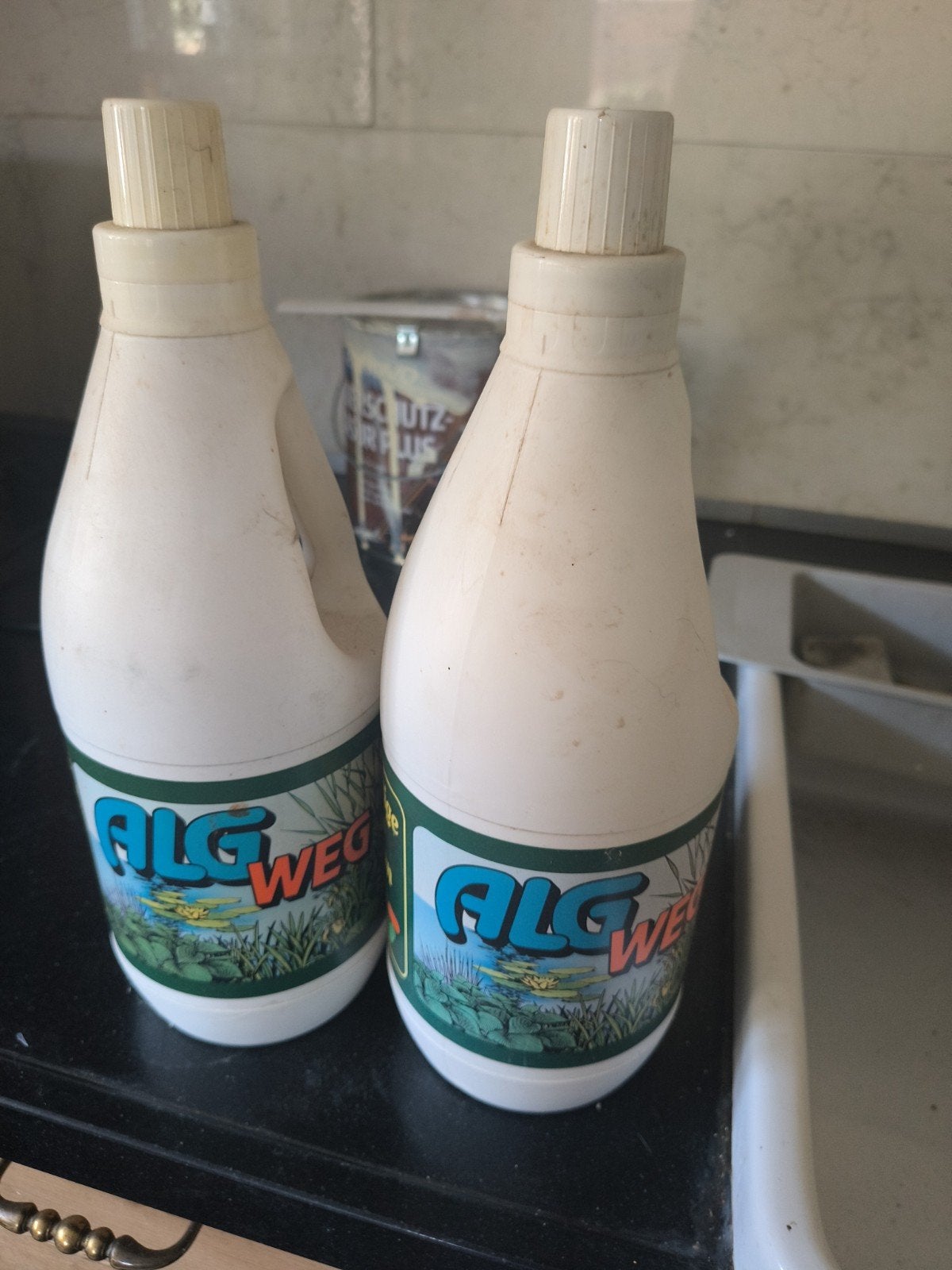 T.k. alg vrij voor de vijver ongeveer 3 liter, Tuin en Terras, Vijvers, Ophalen of Verzenden, Gebruikt