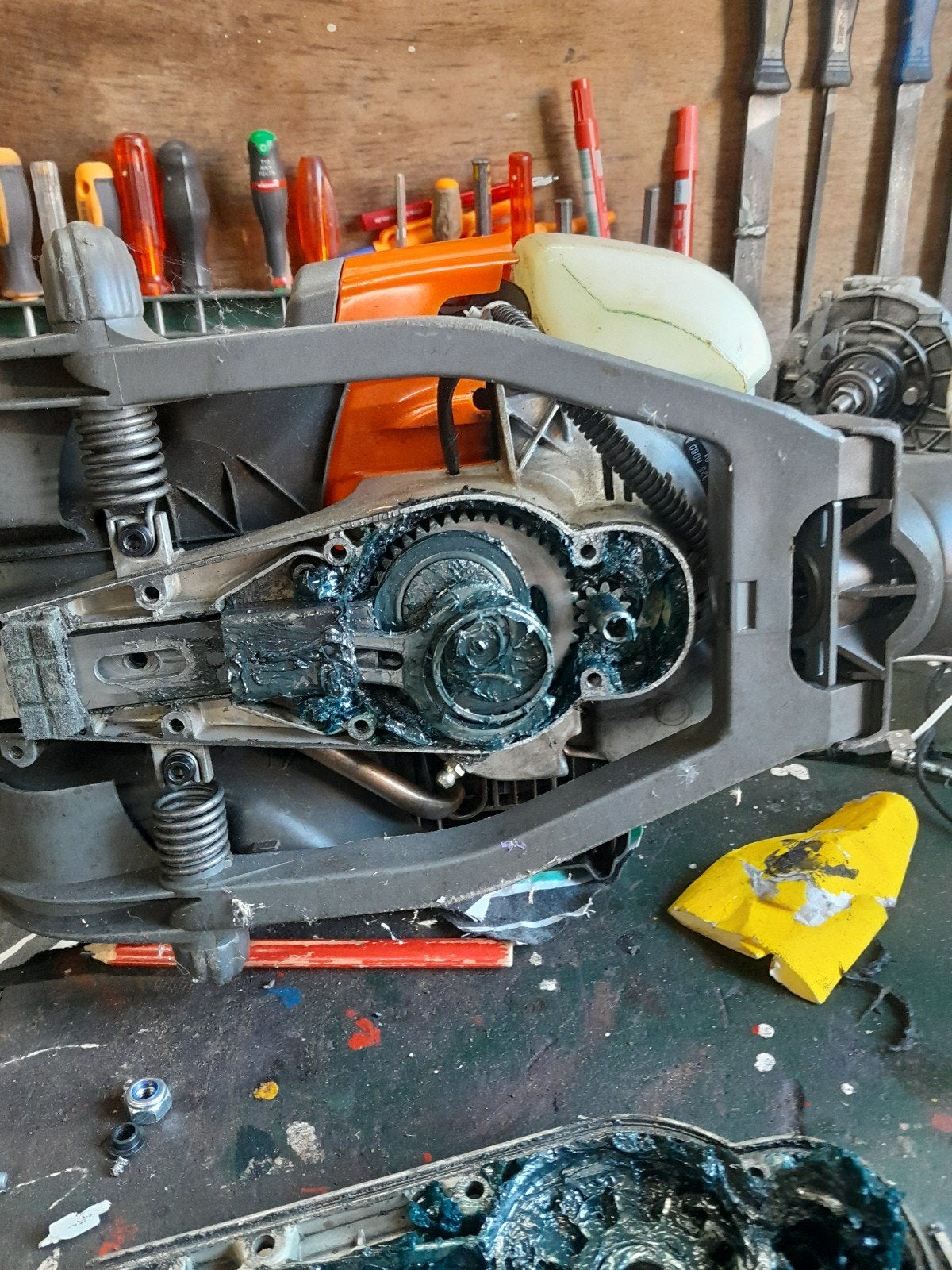 te koop husqvarna 325HD60  Heggenschaar  met defect, Ophalen of Verzenden, Gebruikt, Benzine, Husqvarna