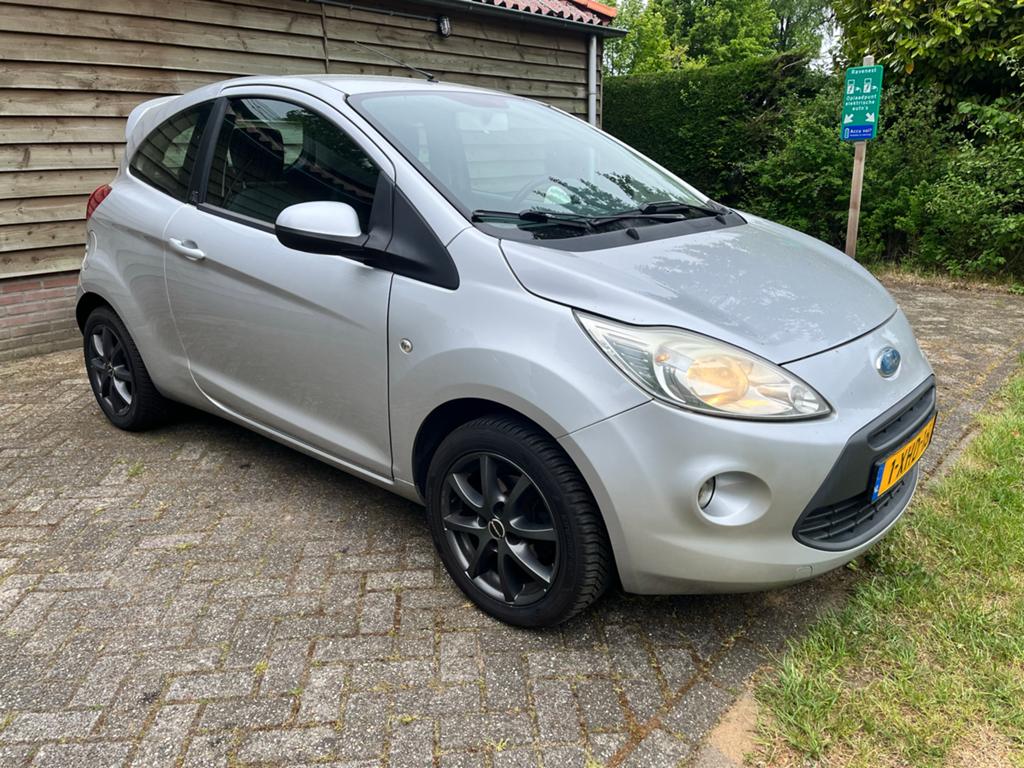 Ford Ka. Zilvergrijs., Auto's, Ford, Particulier, Ka, Airconditioning, Centrale vergrendeling, Elektrische buitenspiegels, Elektrische ramen