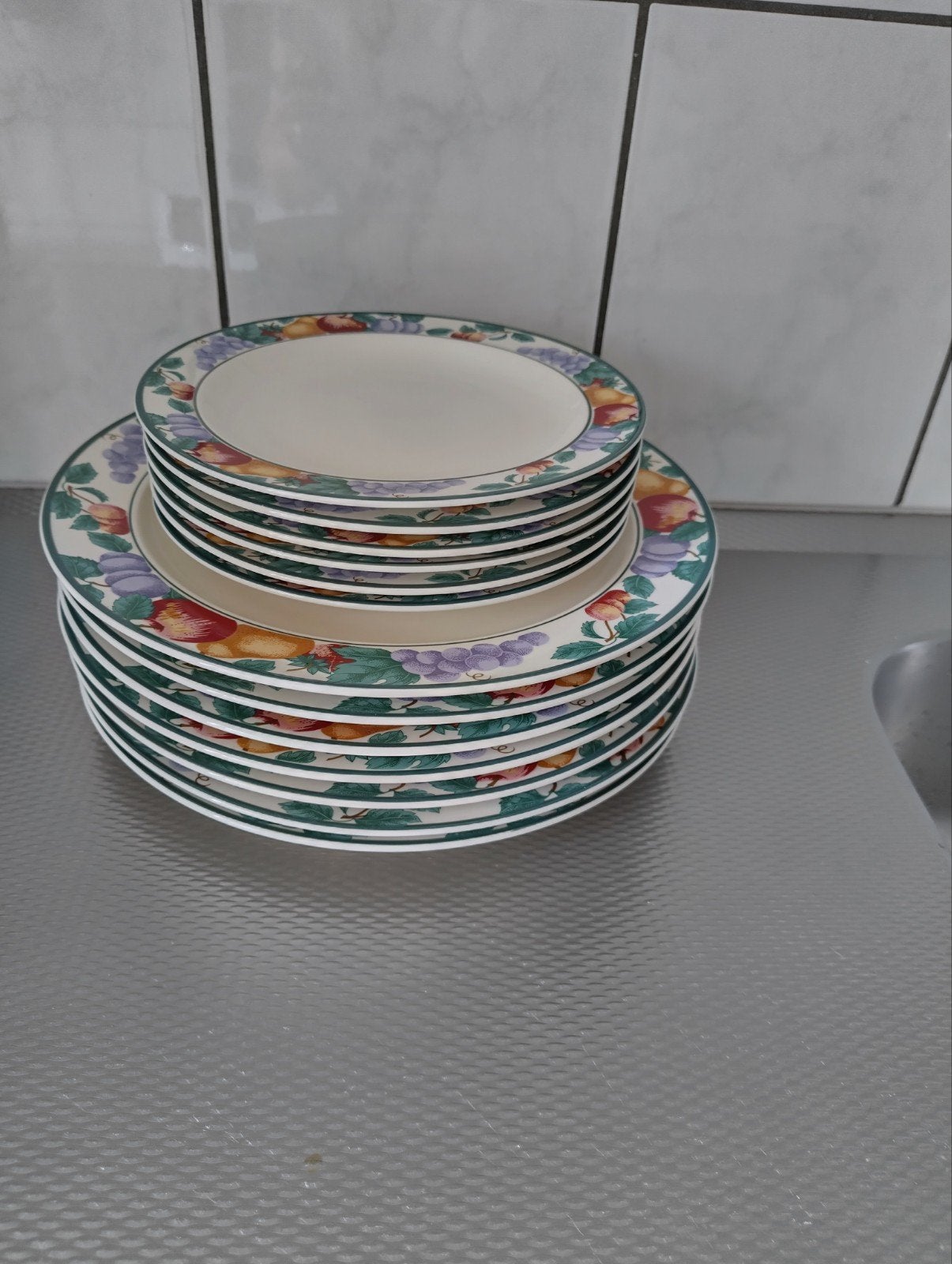 Totaal 13 borden van INTRO STONEWARE uit de jaren 90  izgst, Ophalen, Overige merken, Zo goed als nieuw, Bord(en)