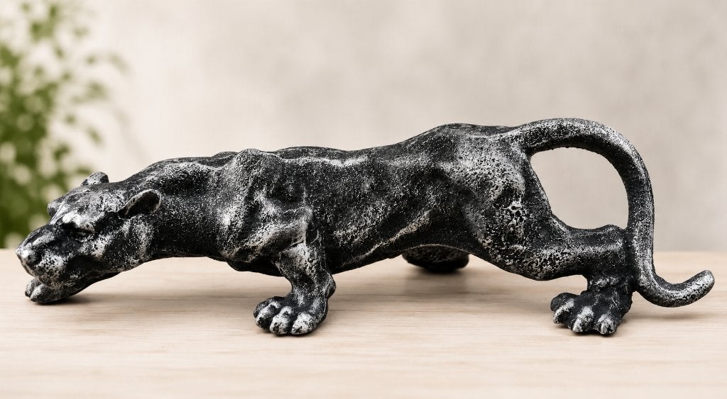 PANTER /kleur oud zilver / gietijzer, Verzamelen, Dierenverzamelingen, Ophalen of Verzenden, Wild dier, Beeldje of Figuurtje