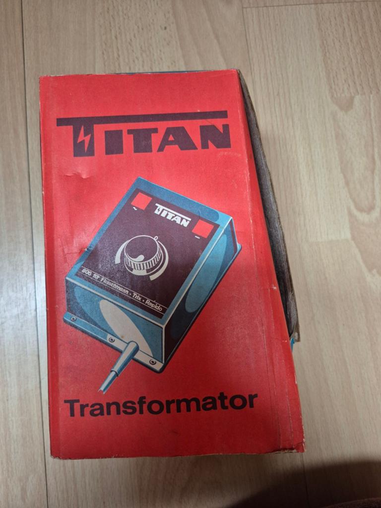 Titan trafo, Ophalen of Verzenden, Gelijkstroom, Transformator of Voeding, Overige merken