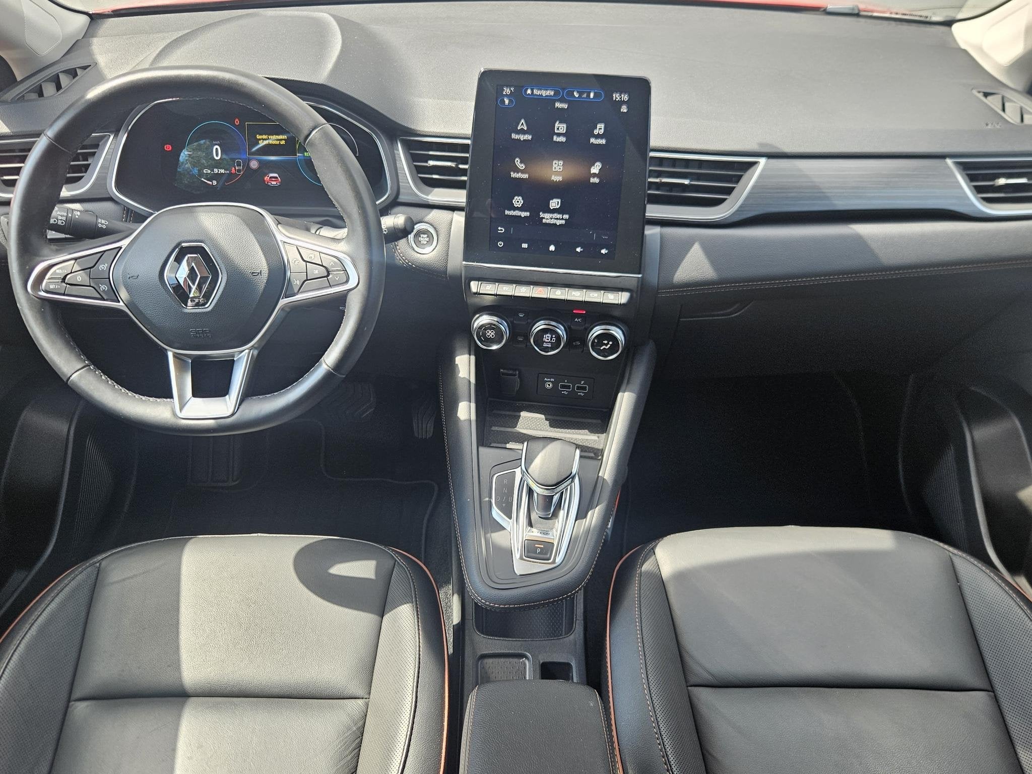Renault Captur 1.6 E-Tech full hybrid 145PK Iconic / 1e Eige, Auto's, 145 pk, Gebruikt, 4 cilinders, 715 kg